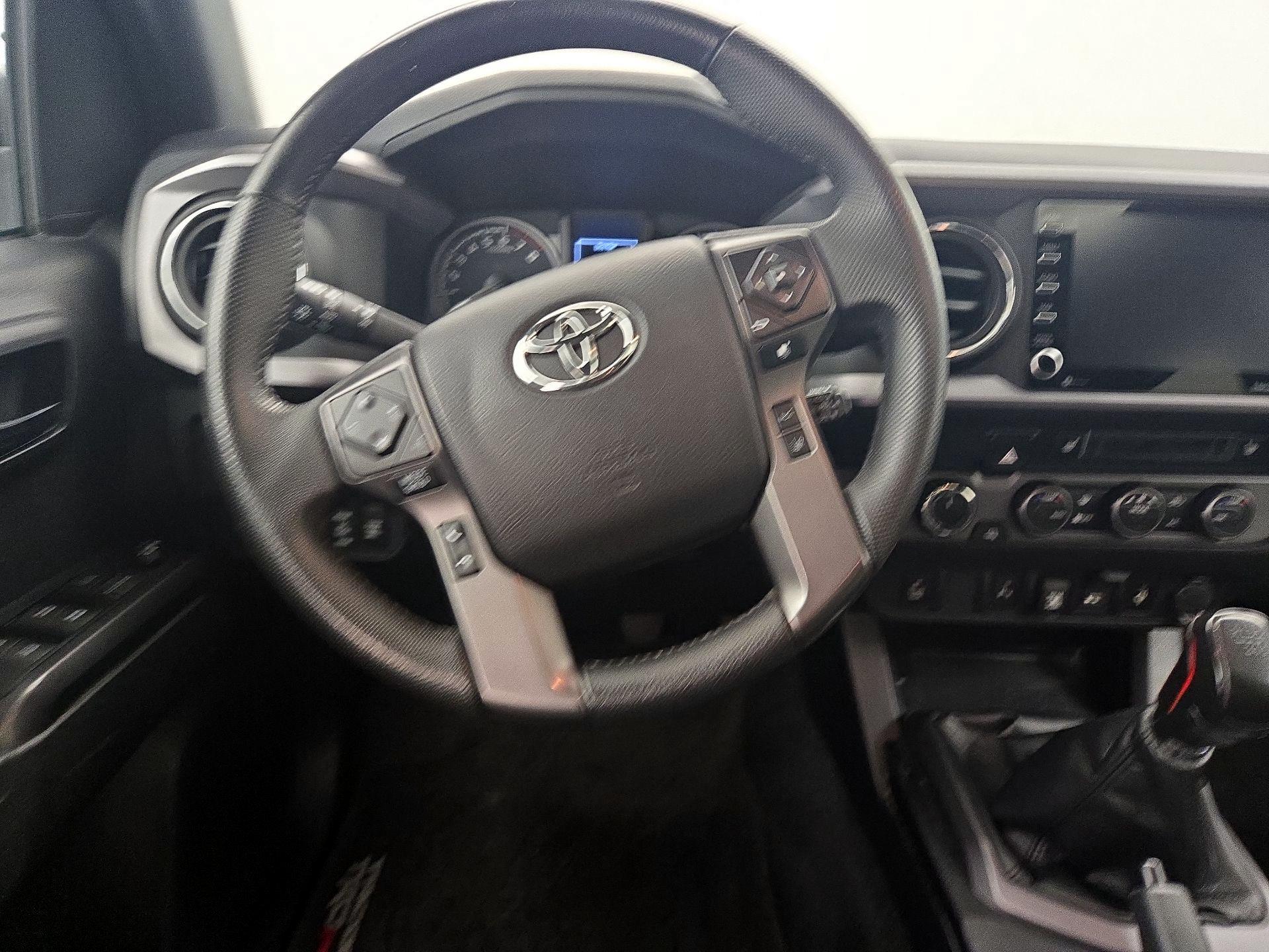 Thumbnail: 2021 Toyota Tacoma - 10