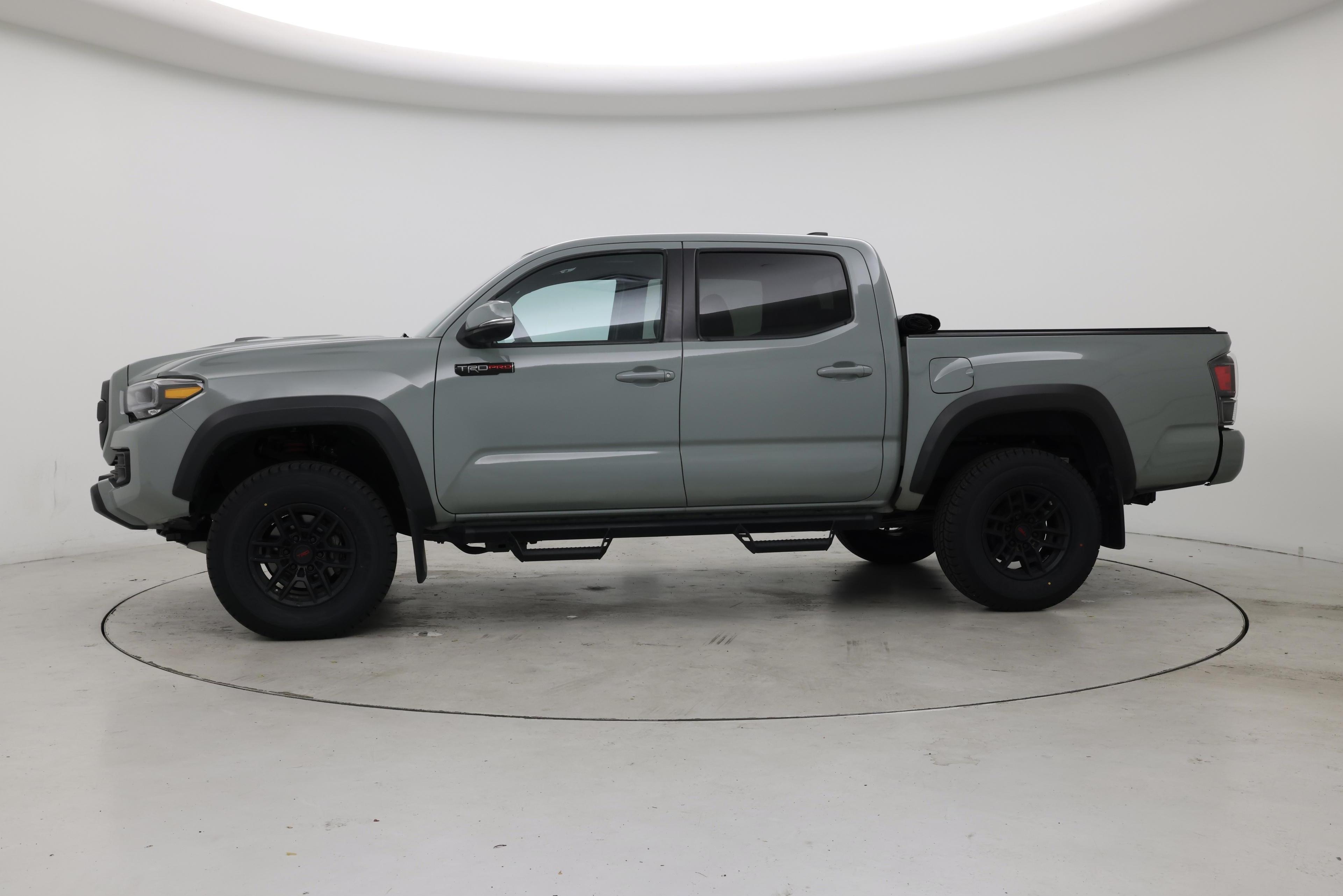 Thumbnail: 2021 Toyota Tacoma - 3