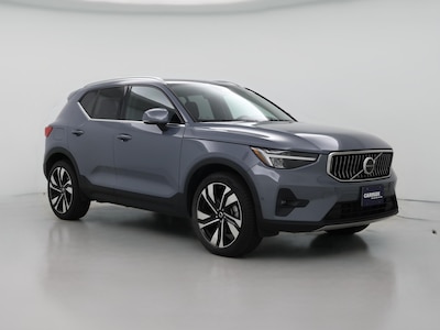 Blue 2023 Volvo XC40 B5 Plus Bright Theme