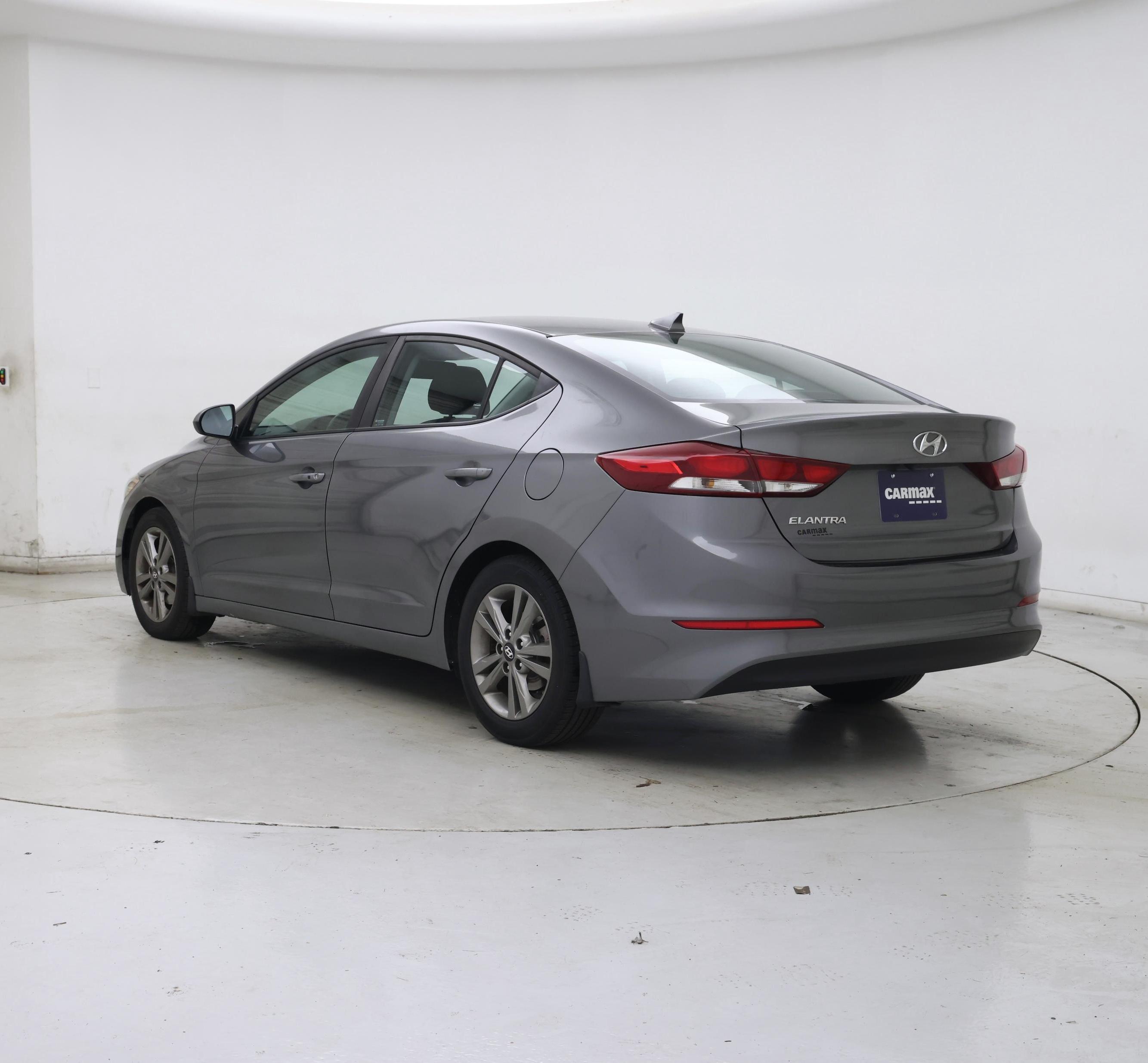 Thumbnail: 2018 Hyundai Elantra - 2