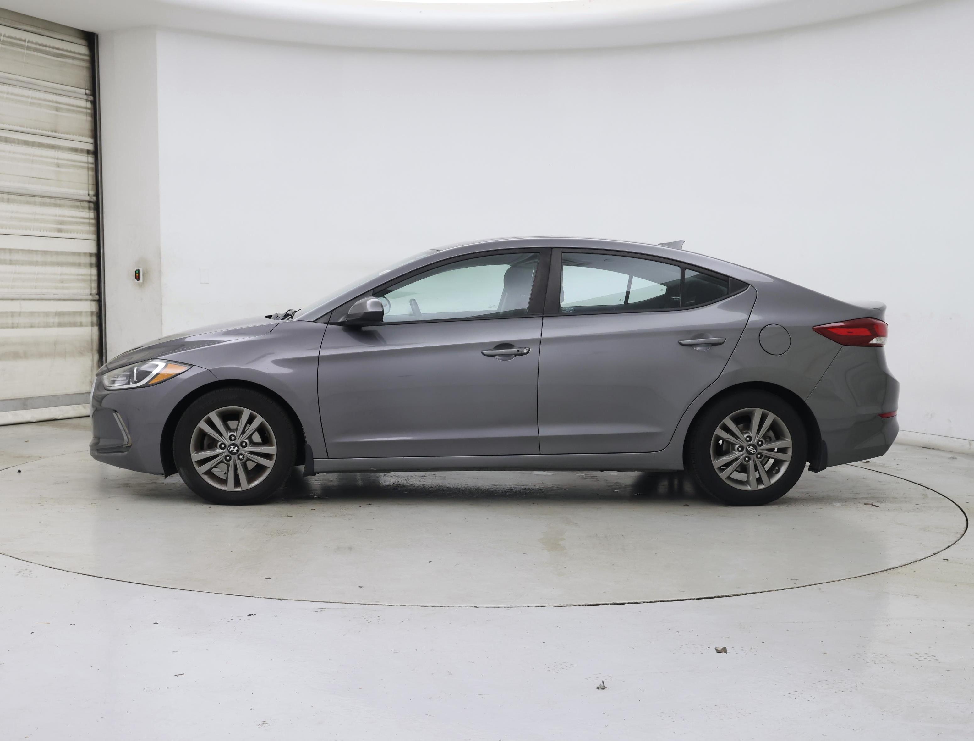 Thumbnail: 2018 Hyundai Elantra - 3