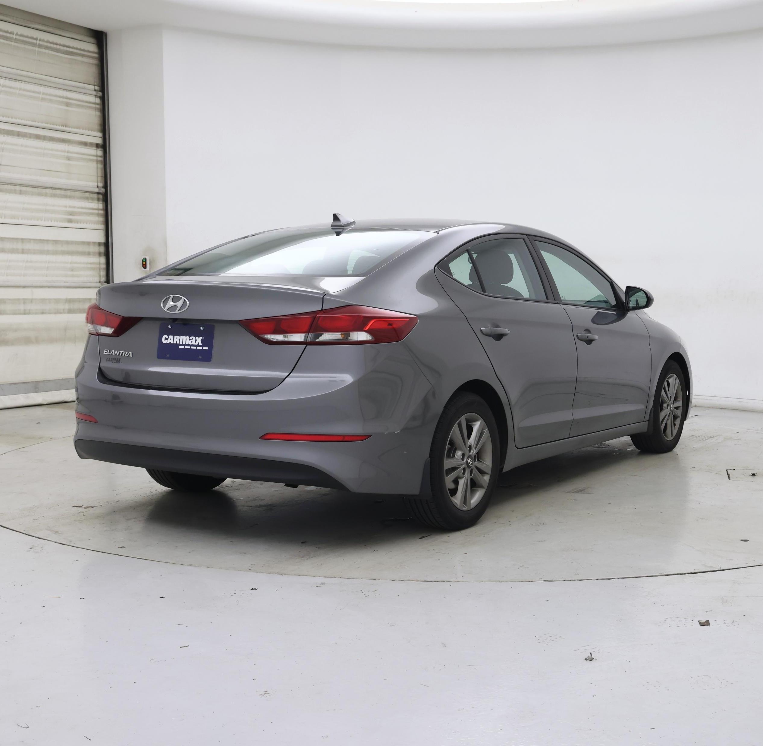 Thumbnail: 2018 Hyundai Elantra - 8