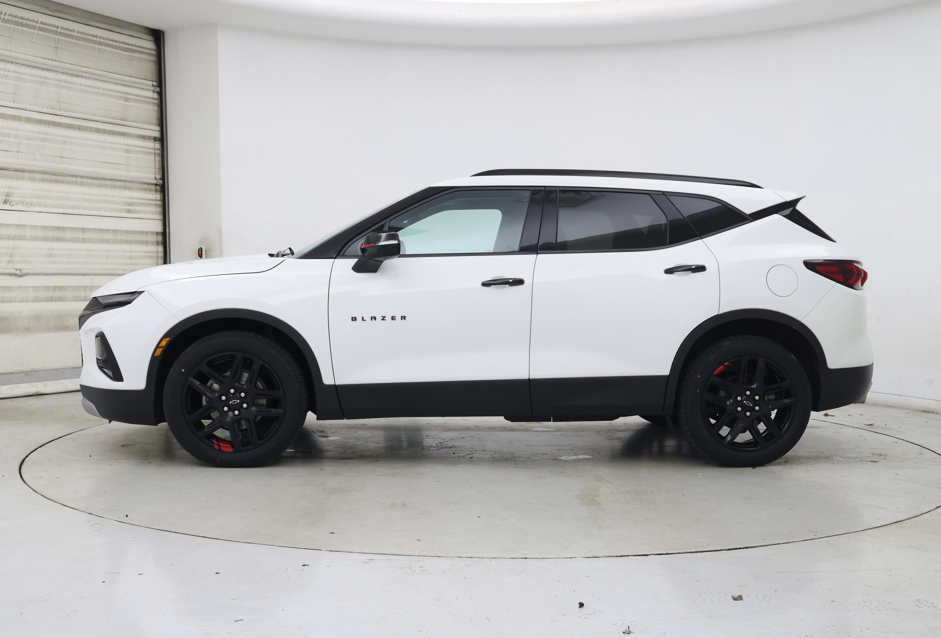 Thumbnail: 2020 Chevrolet Blazer - 3