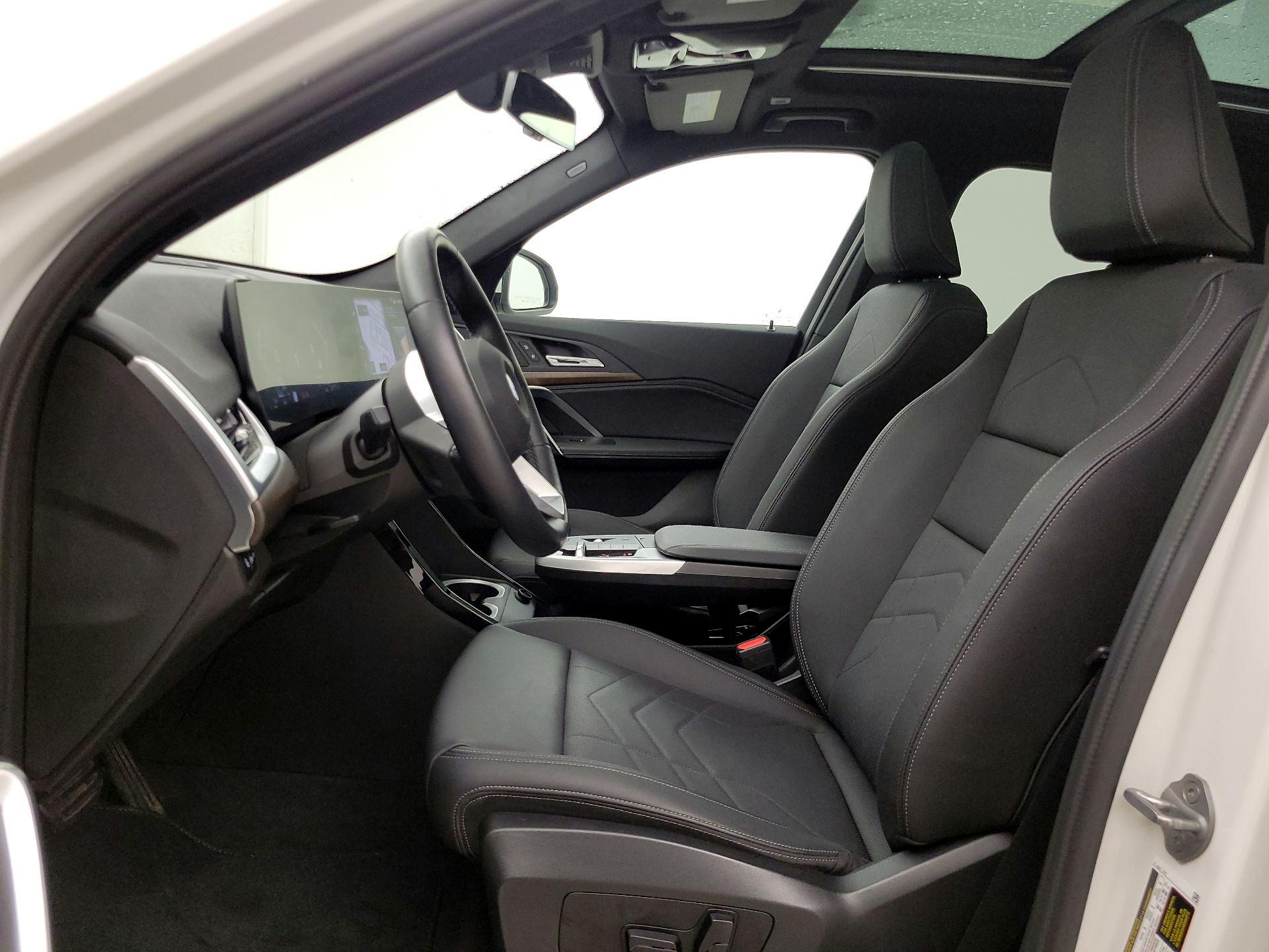 Thumbnail: 2023 BMW X1 - 11