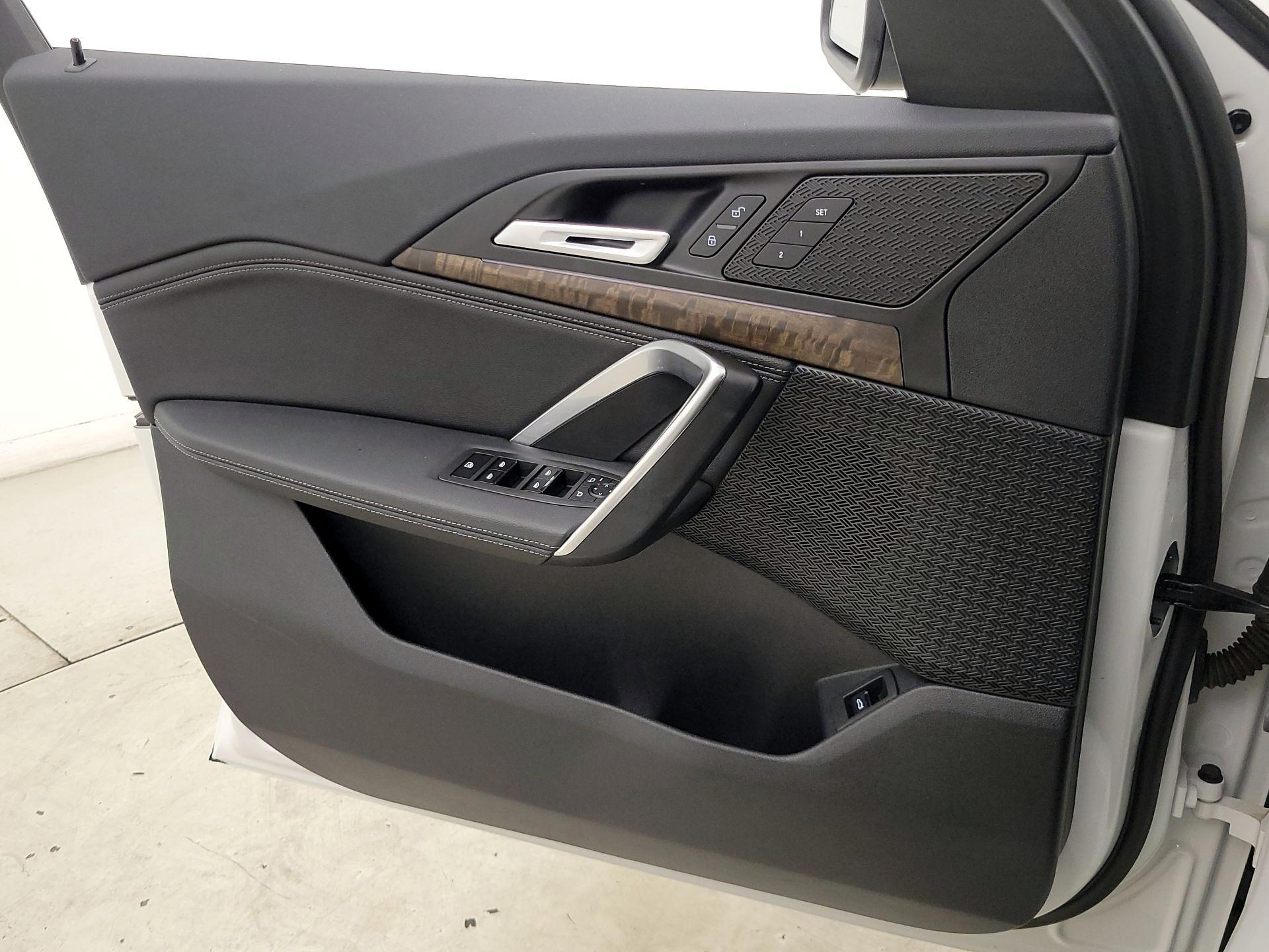 Thumbnail: 2023 BMW X1 - 12