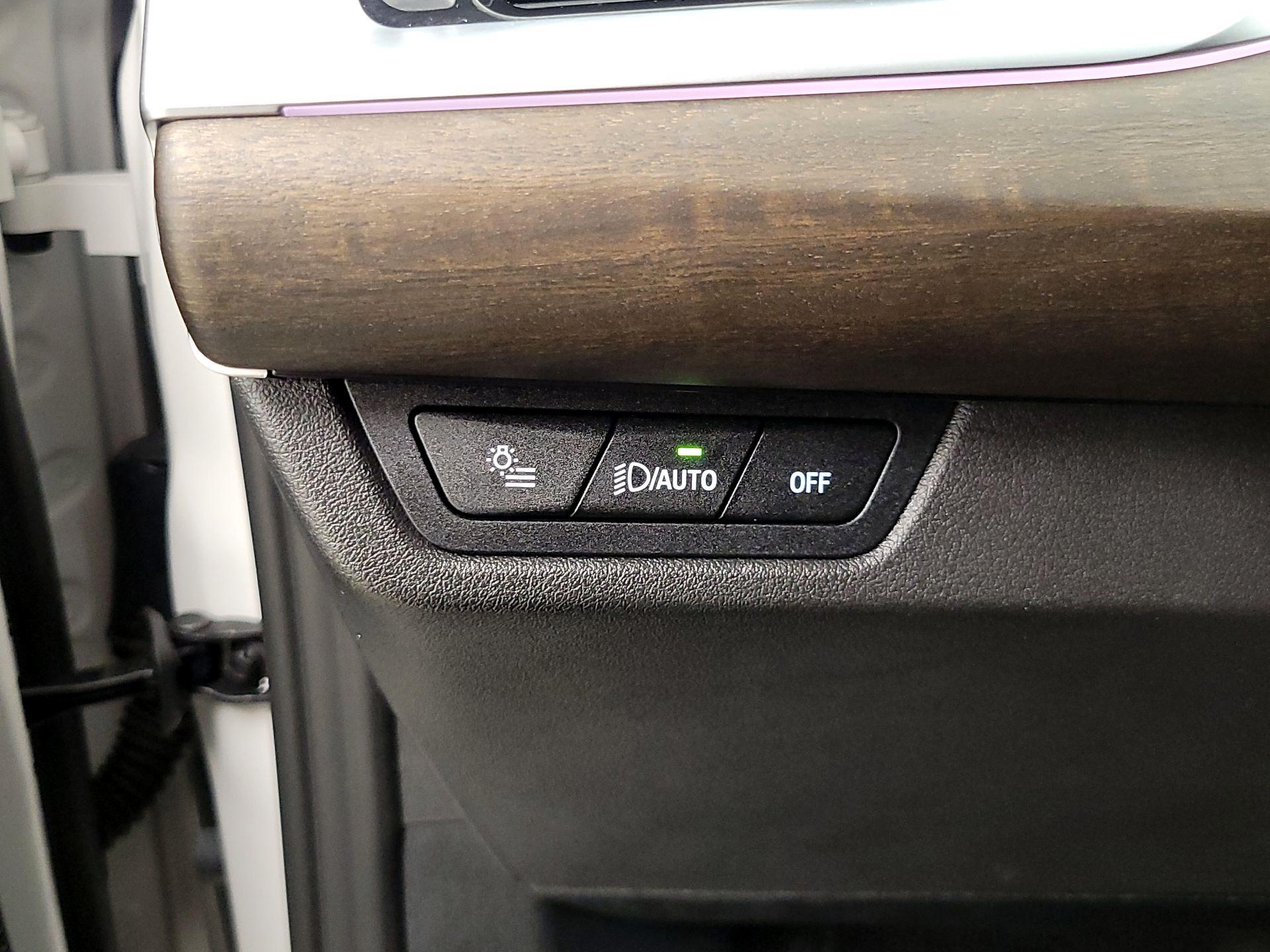 Thumbnail: 2023 BMW X1 - 13