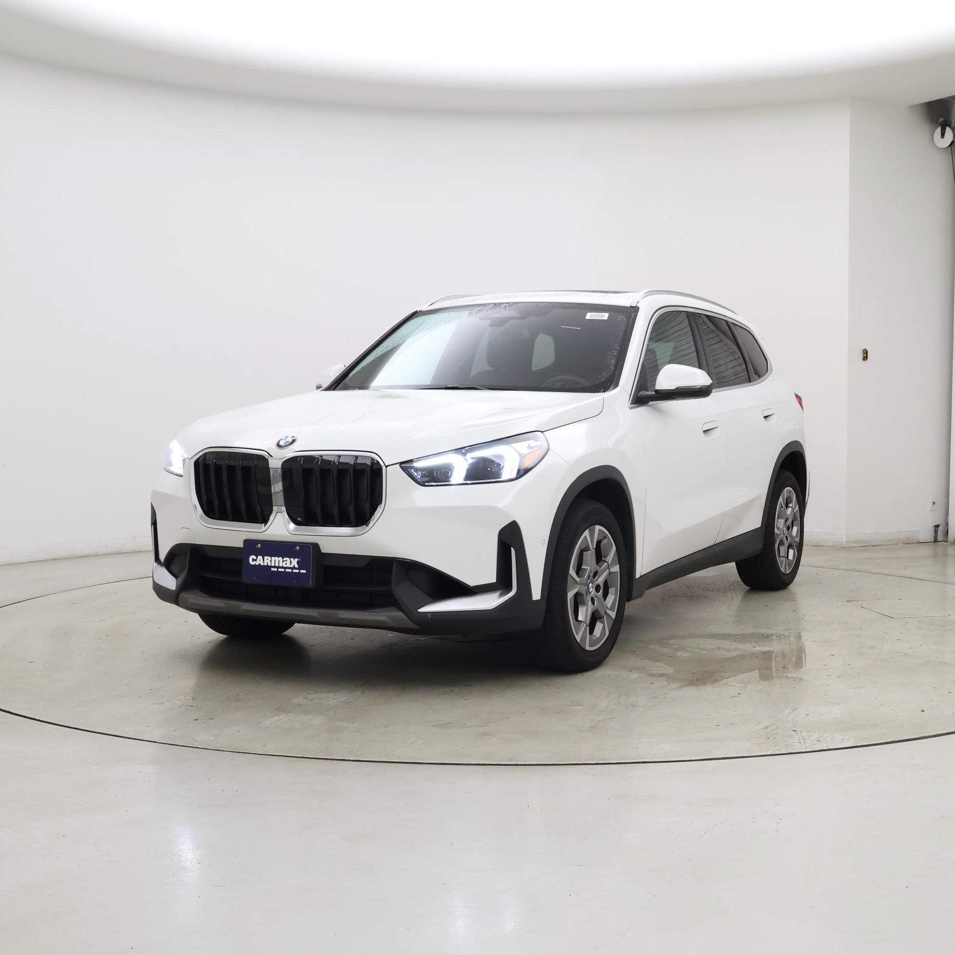 Thumbnail: 2023 BMW X1 - 4