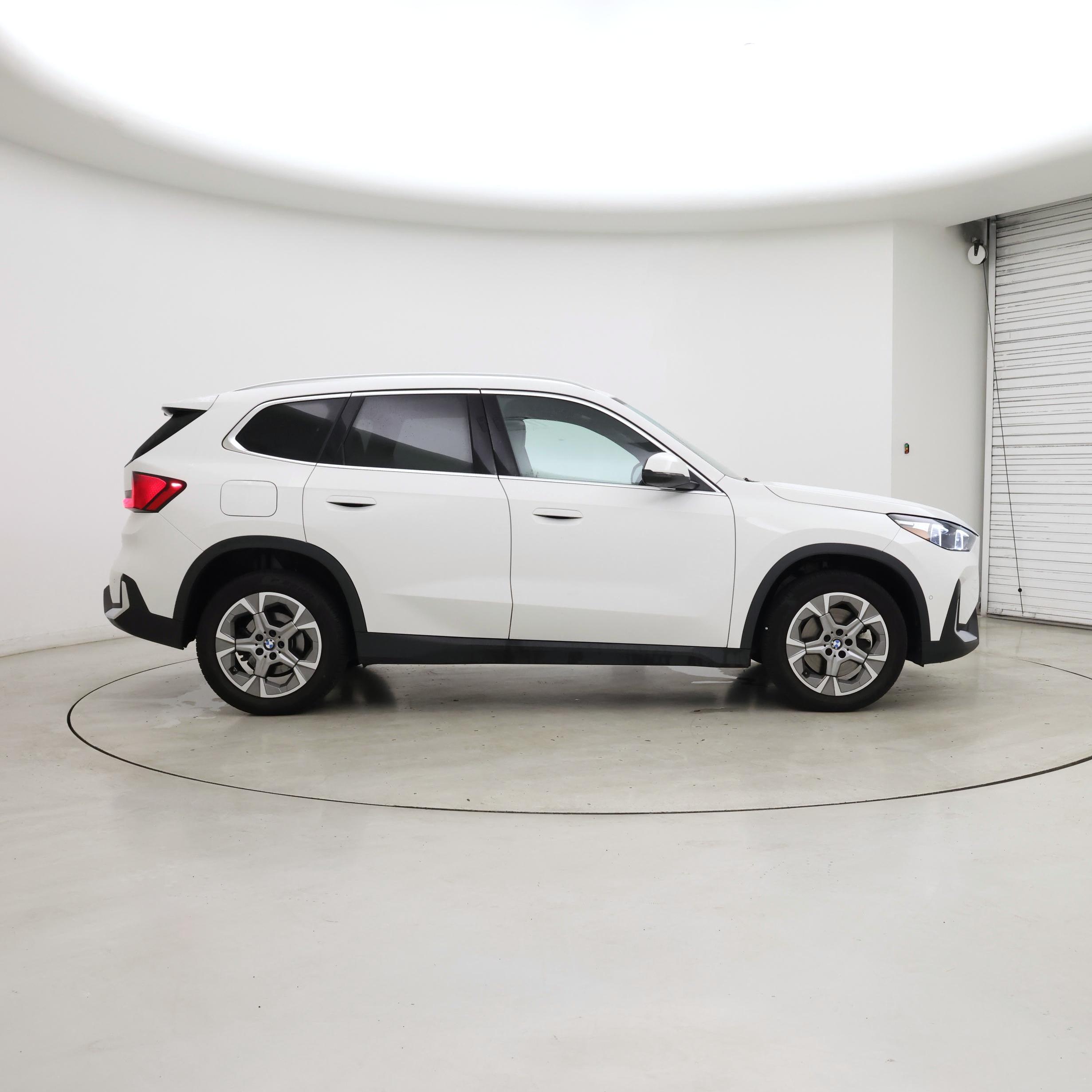 Thumbnail: 2023 BMW X1 - 7