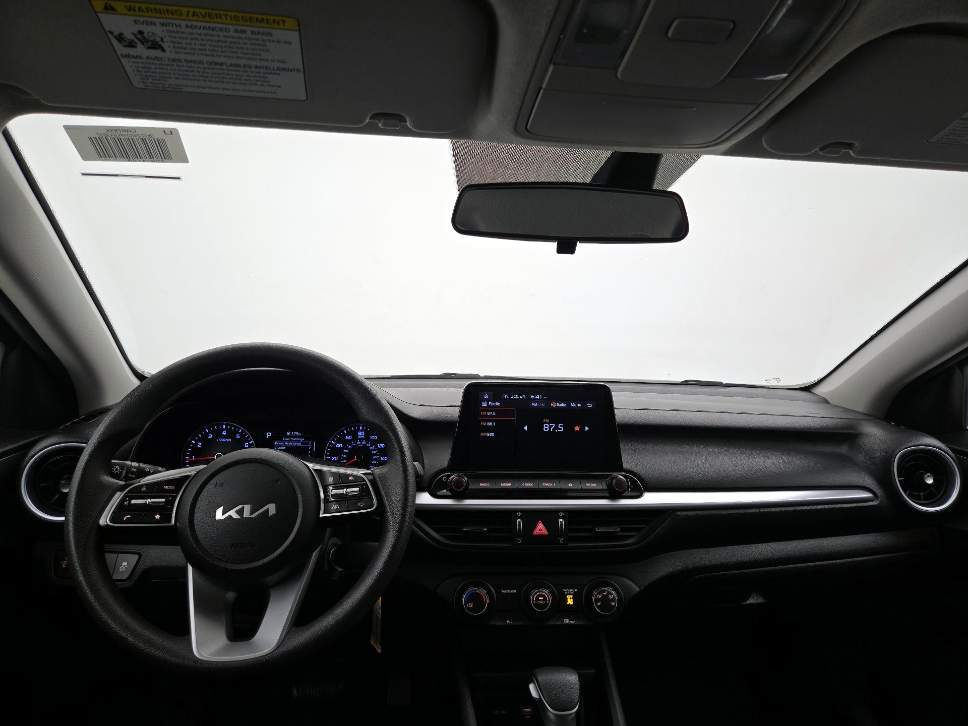 Thumbnail: 2023 Kia Forte - 9