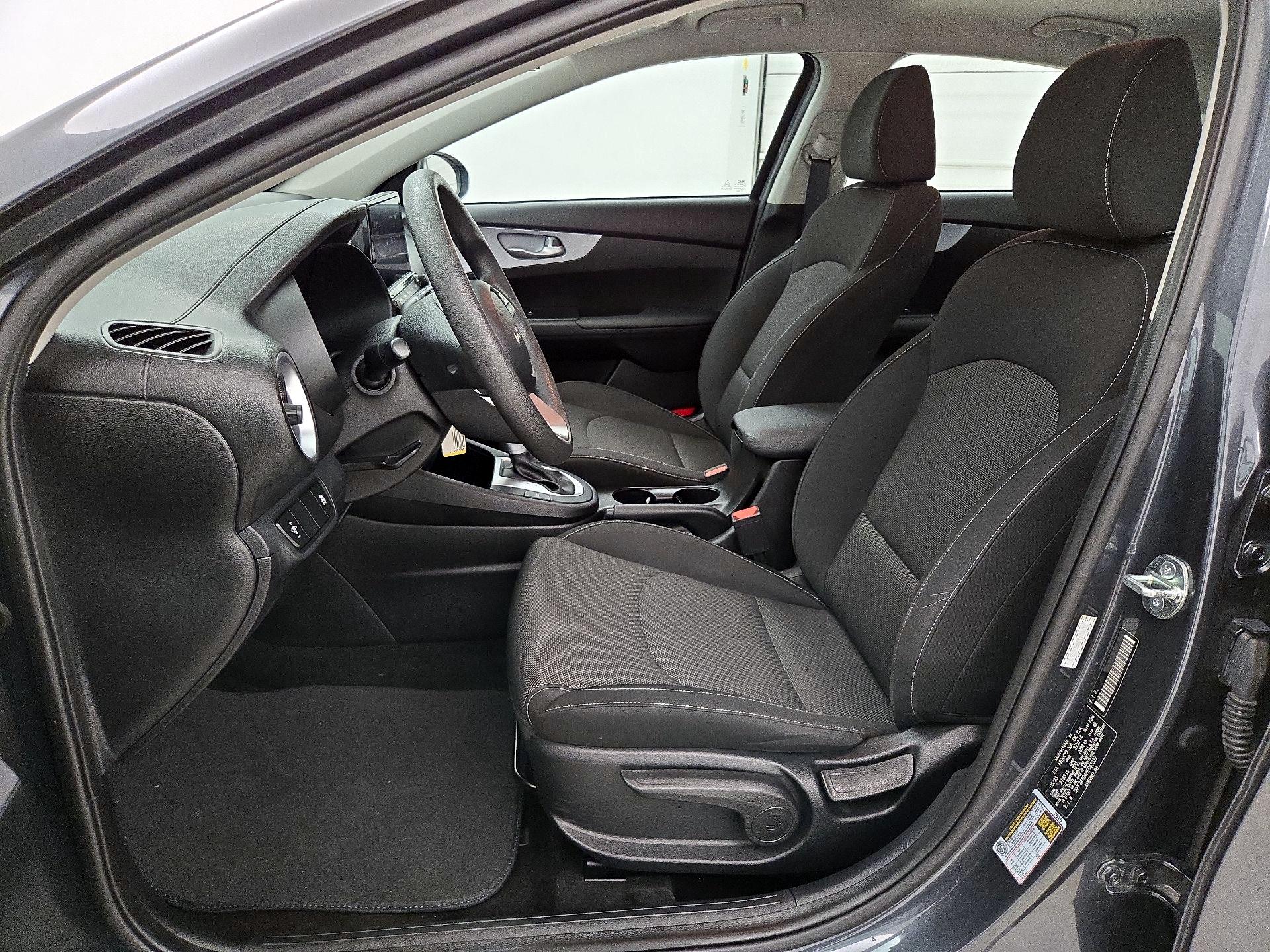 Thumbnail: 2023 Kia Forte - 11