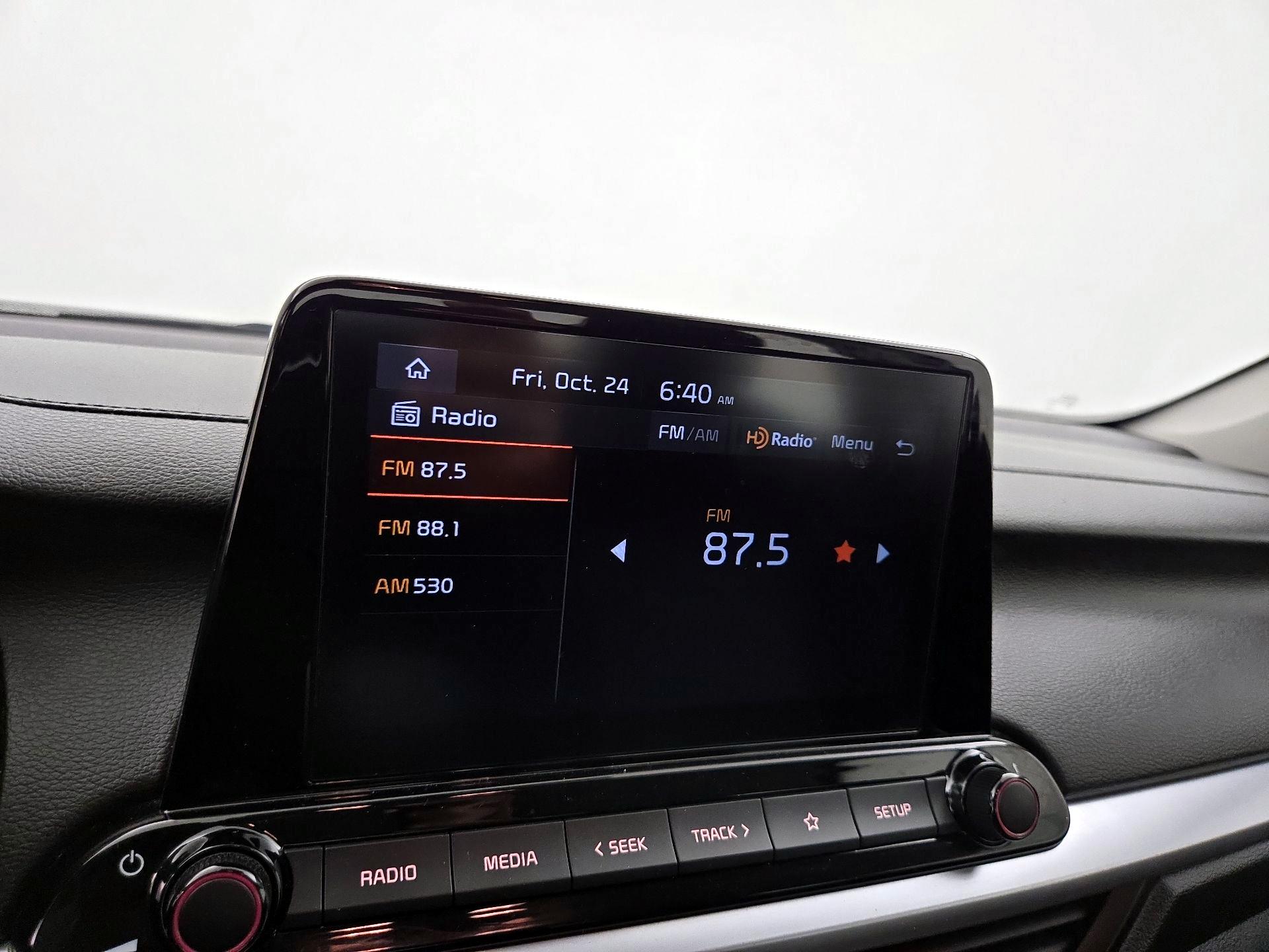 Thumbnail: 2023 Kia Forte - 15