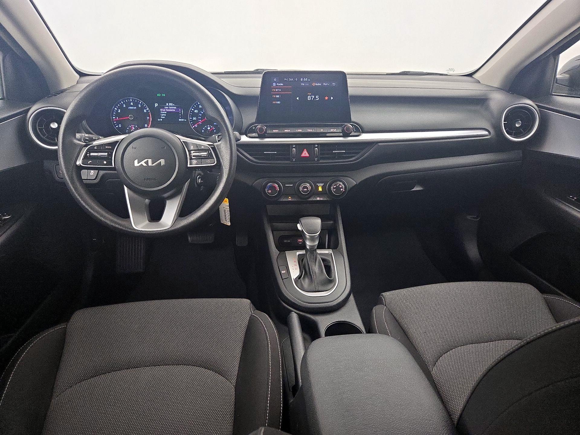 Thumbnail: 2024 Kia Forte - 9