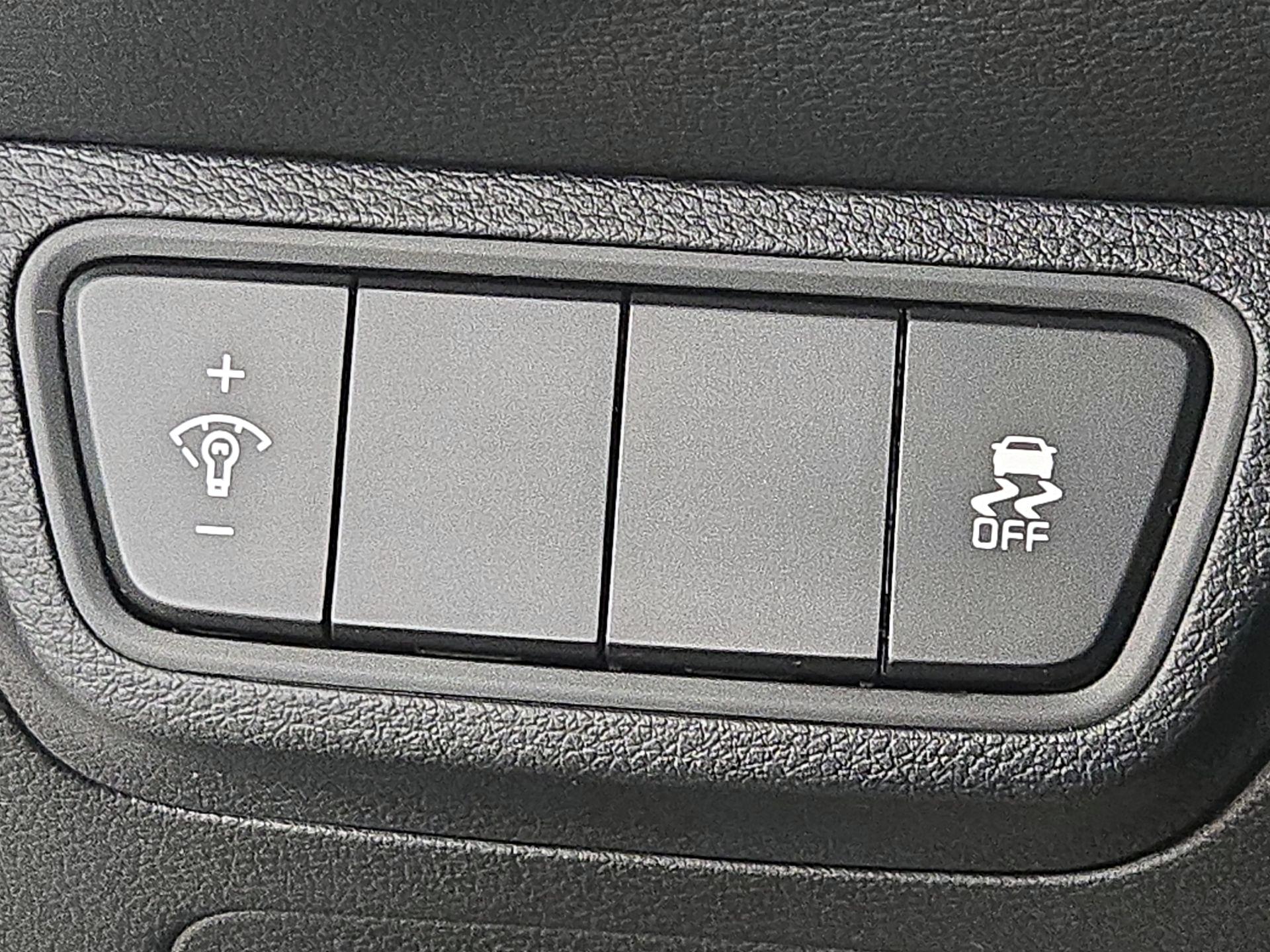 Thumbnail: 2024 Kia Forte - 13