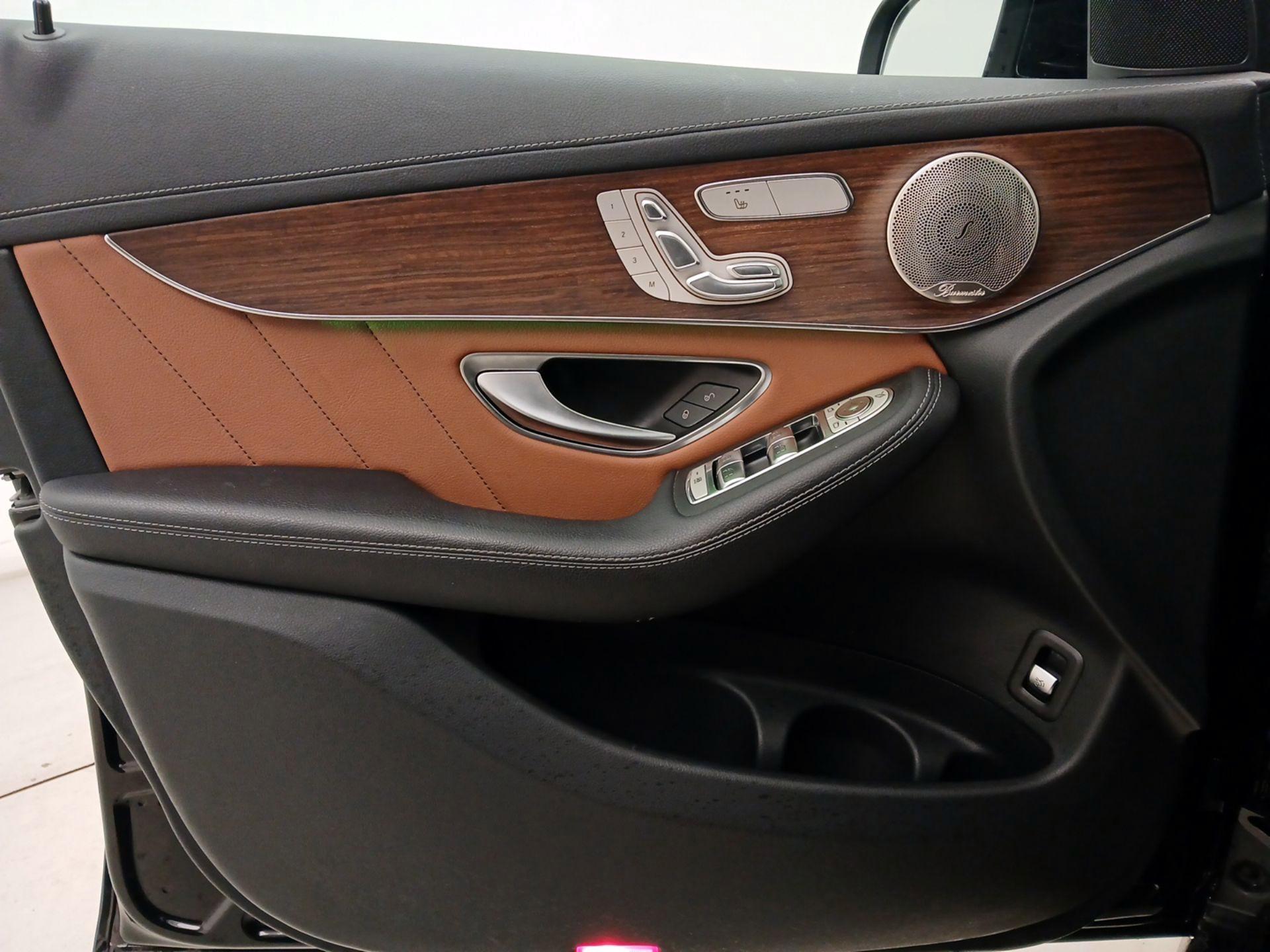 Thumbnail: 2021 Mercedes-Benz GLC - 12