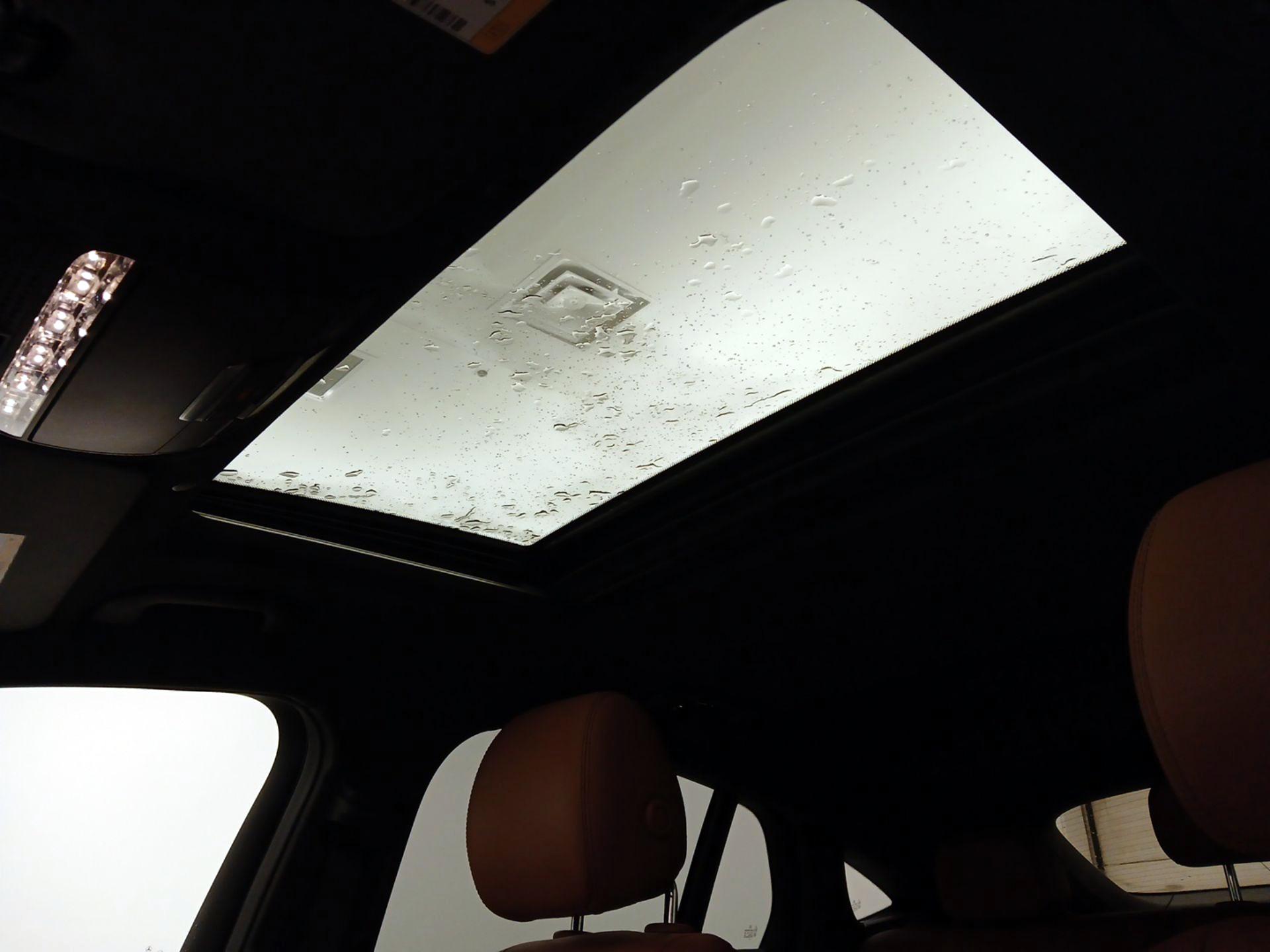 Thumbnail: 2021 Mercedes-Benz GLC - 19