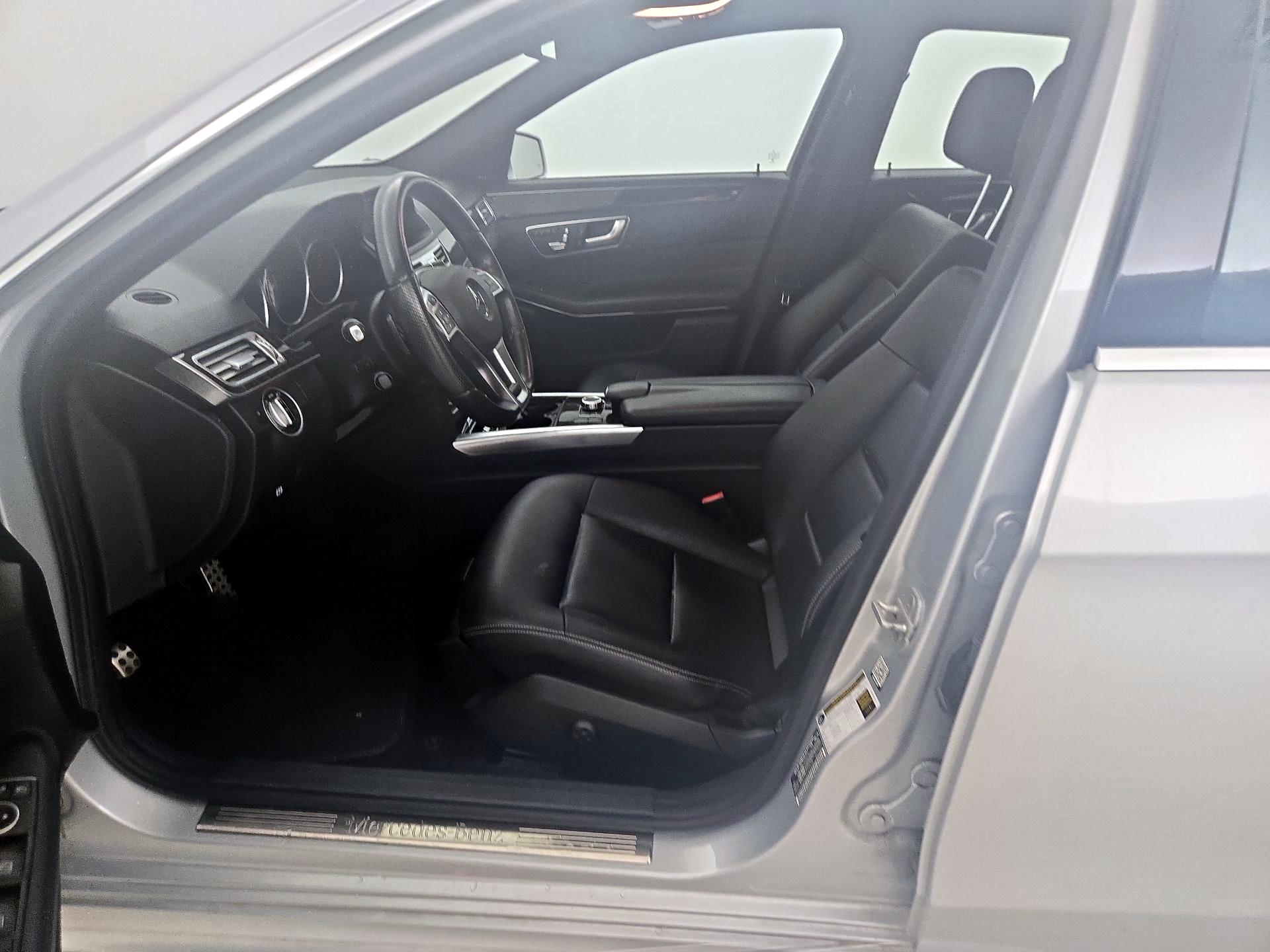Thumbnail: 2016 Mercedes-Benz E-Class - 11