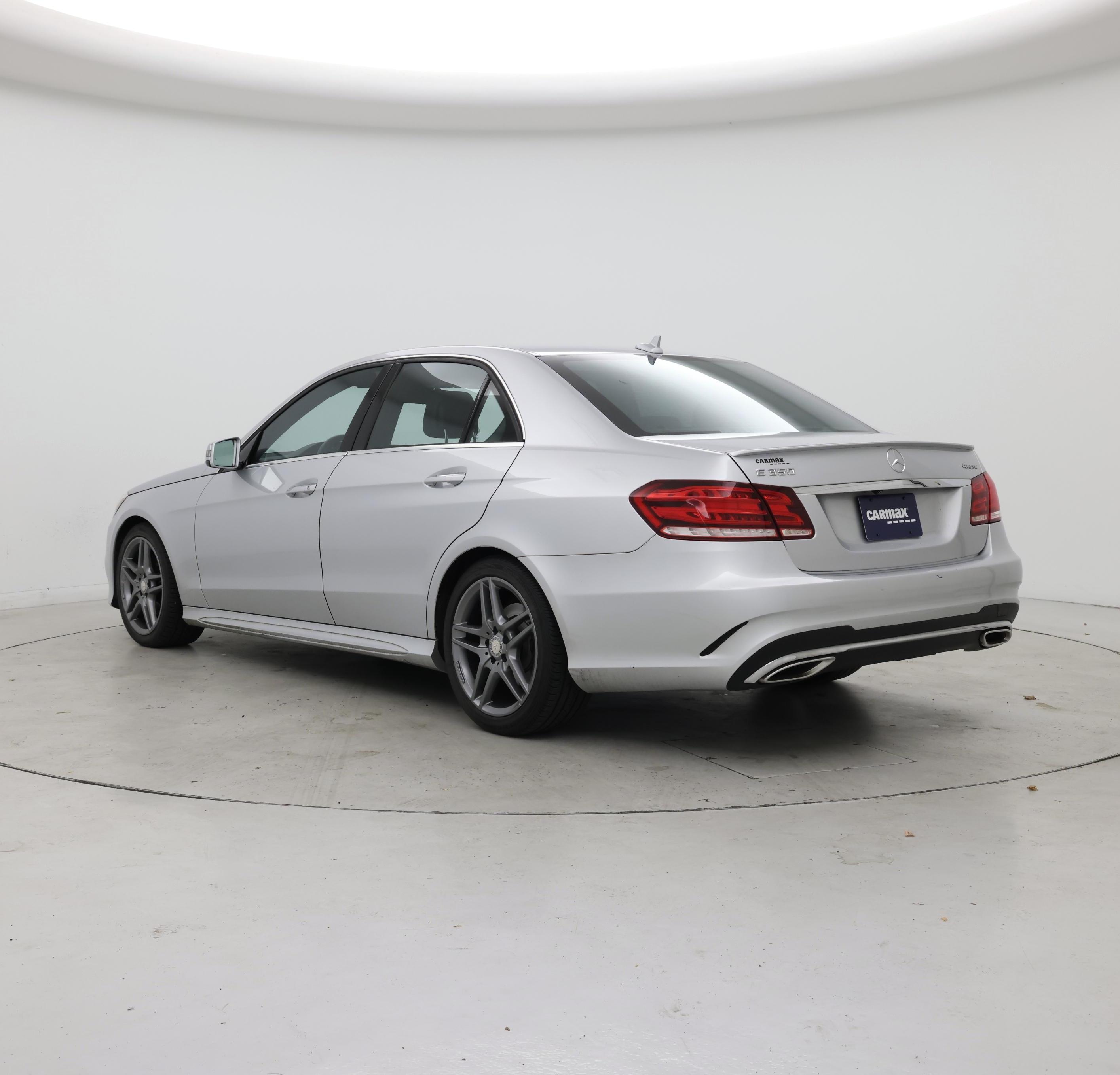 Thumbnail: 2016 Mercedes-Benz E-Class - 2