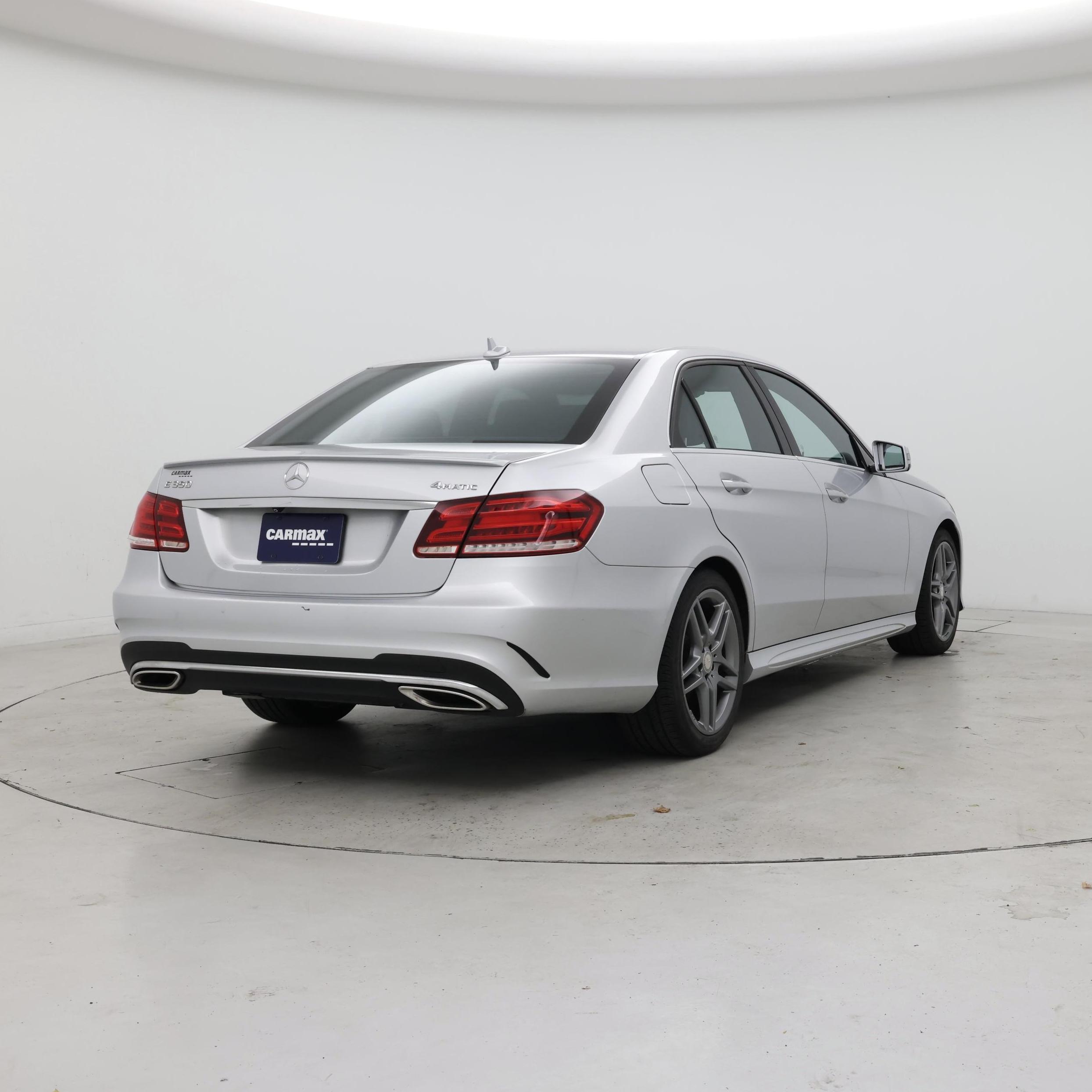 Thumbnail: 2016 Mercedes-Benz E-Class - 8