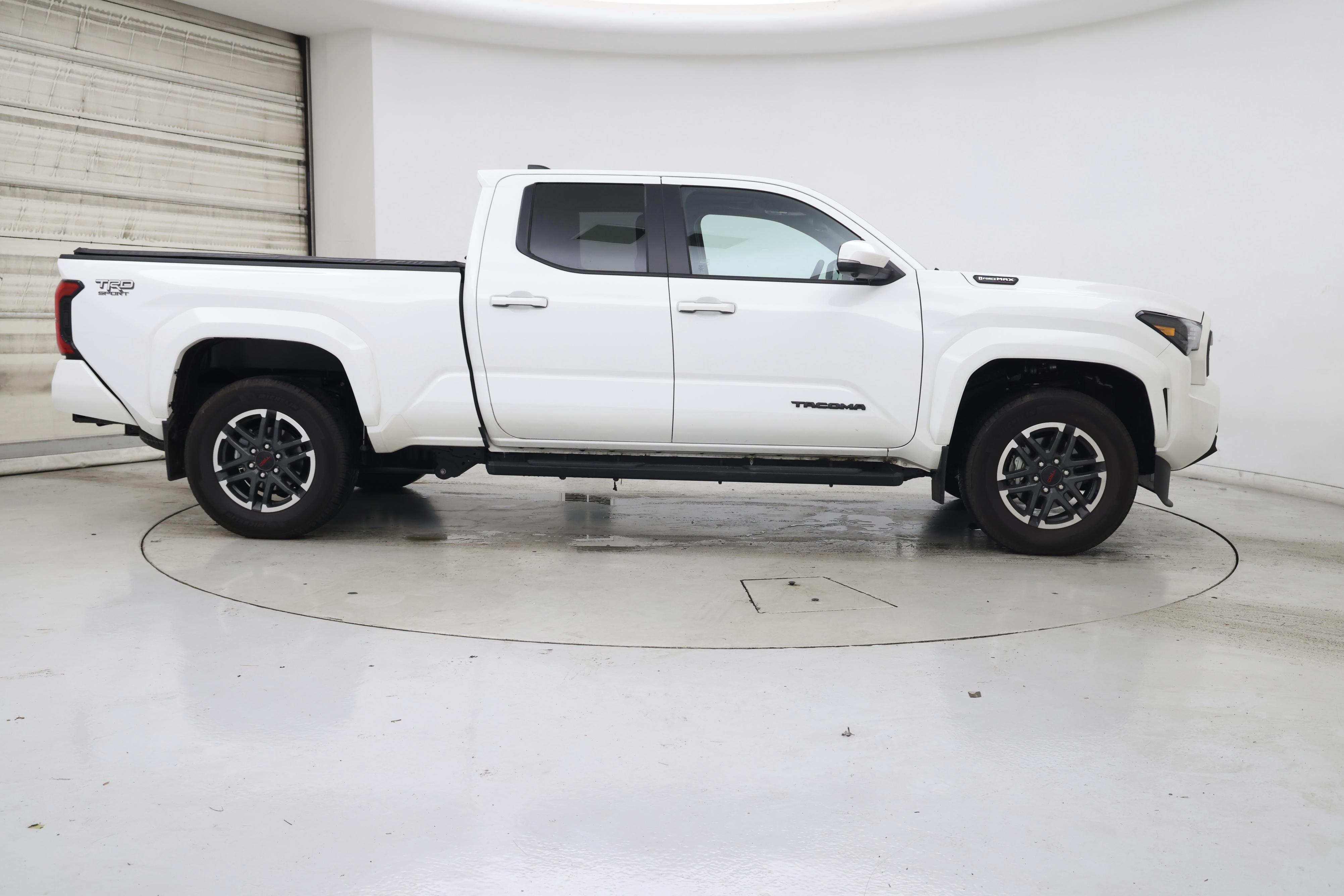 Thumbnail: 2024 Toyota Tacoma - 7