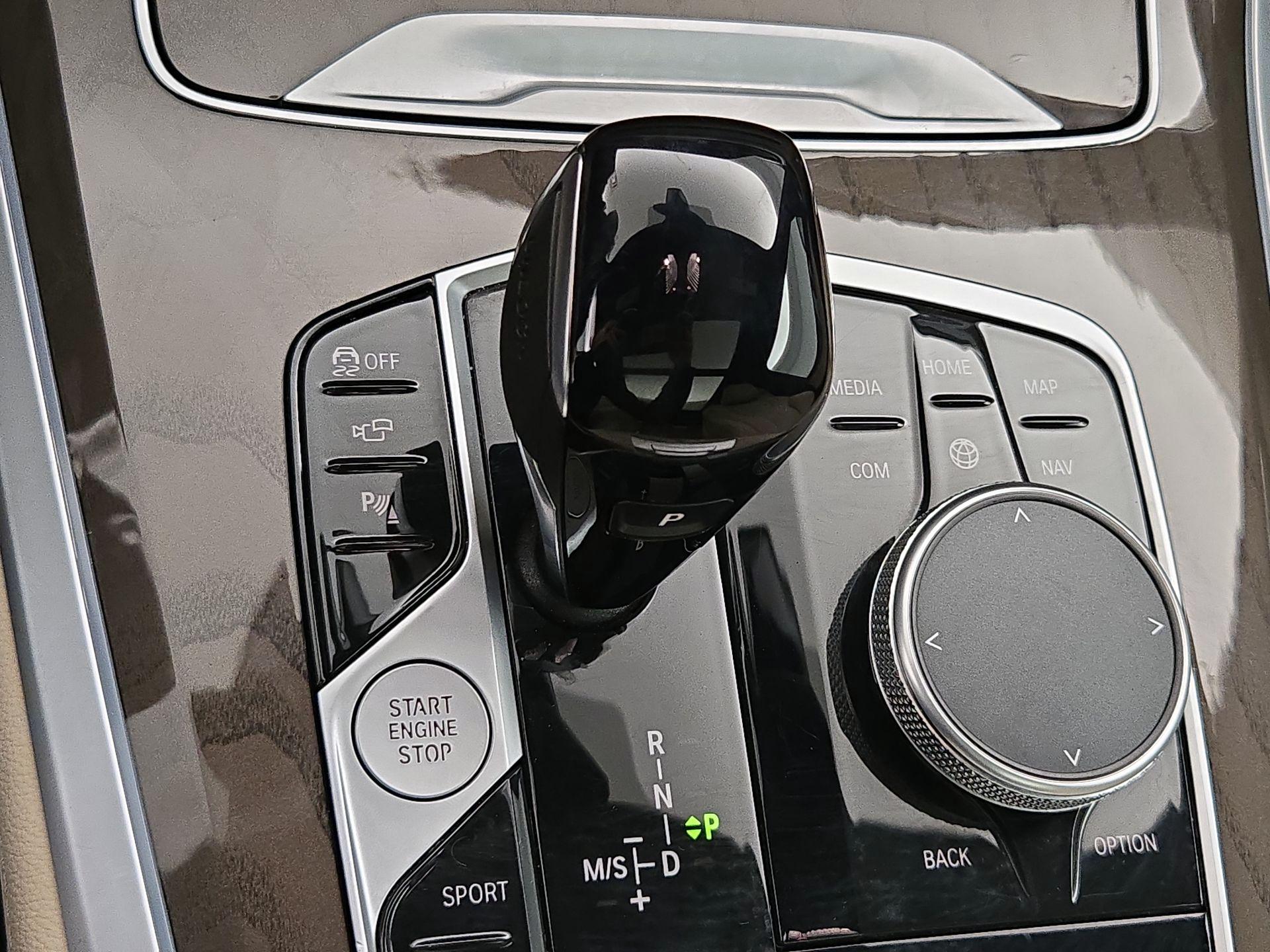 Thumbnail: 2022 BMW X5 - 18