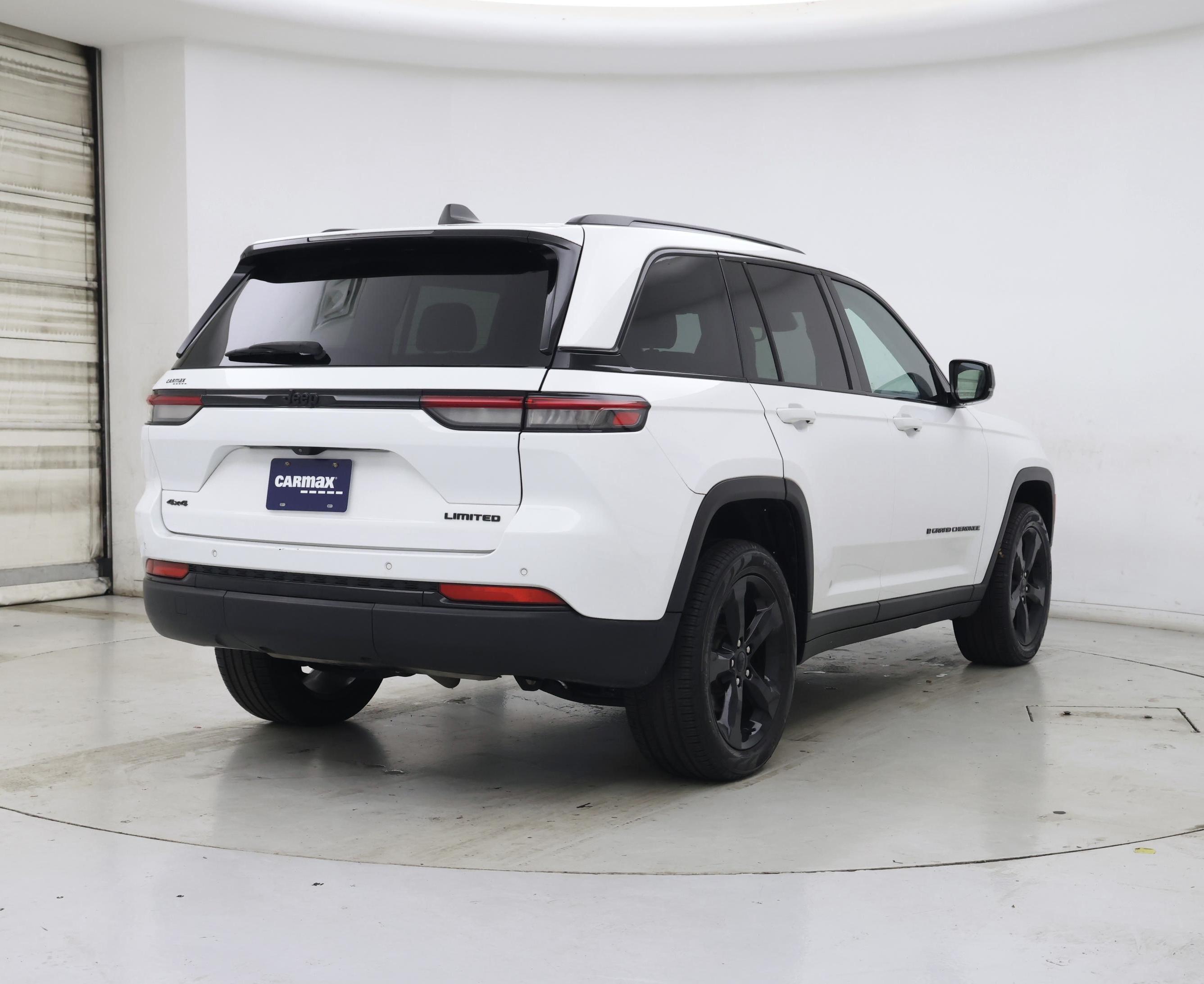 Thumbnail: 2024 Jeep Grand Cherokee - 8