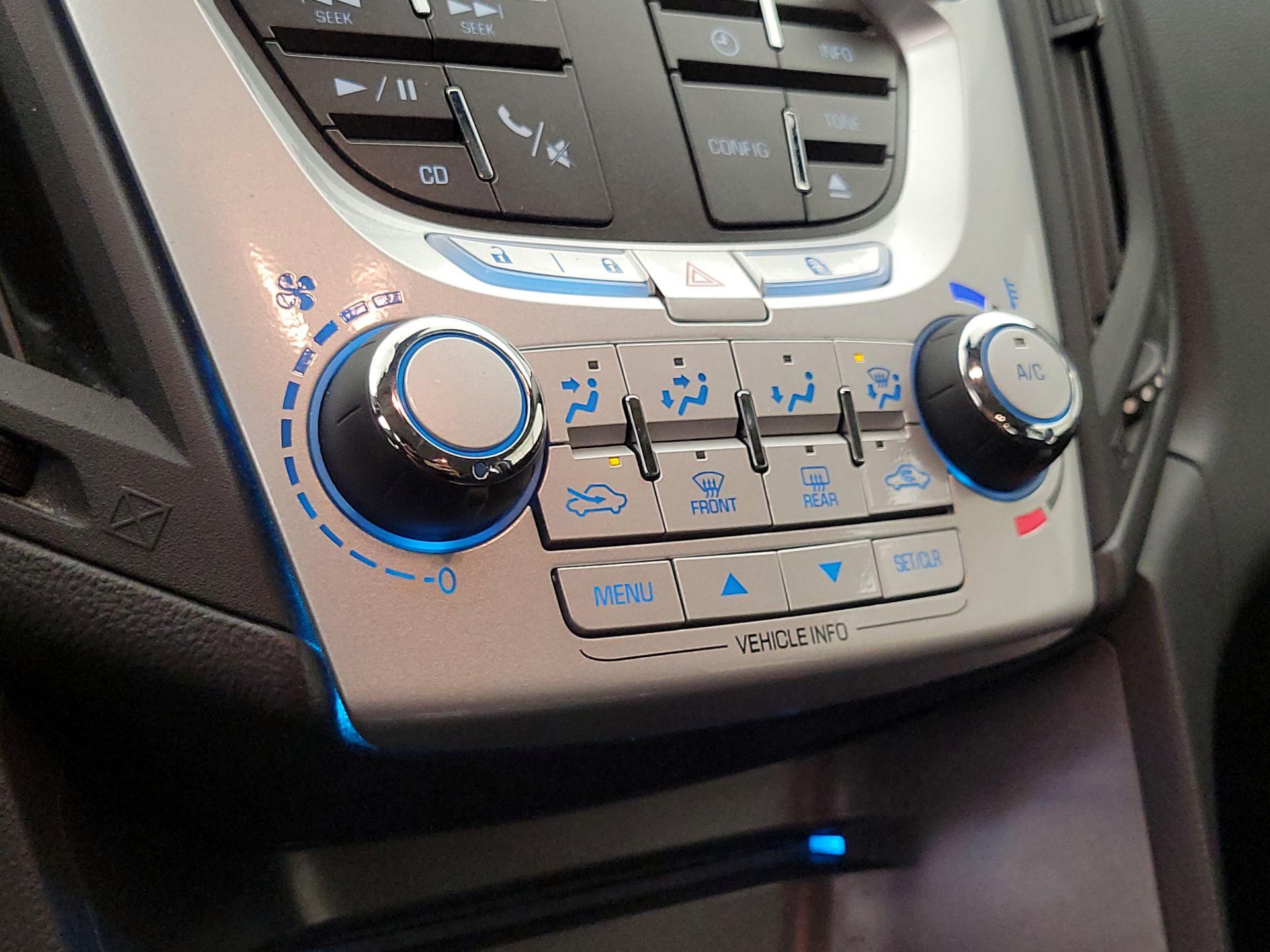 Thumbnail: 2014 Chevrolet Equinox - 14
