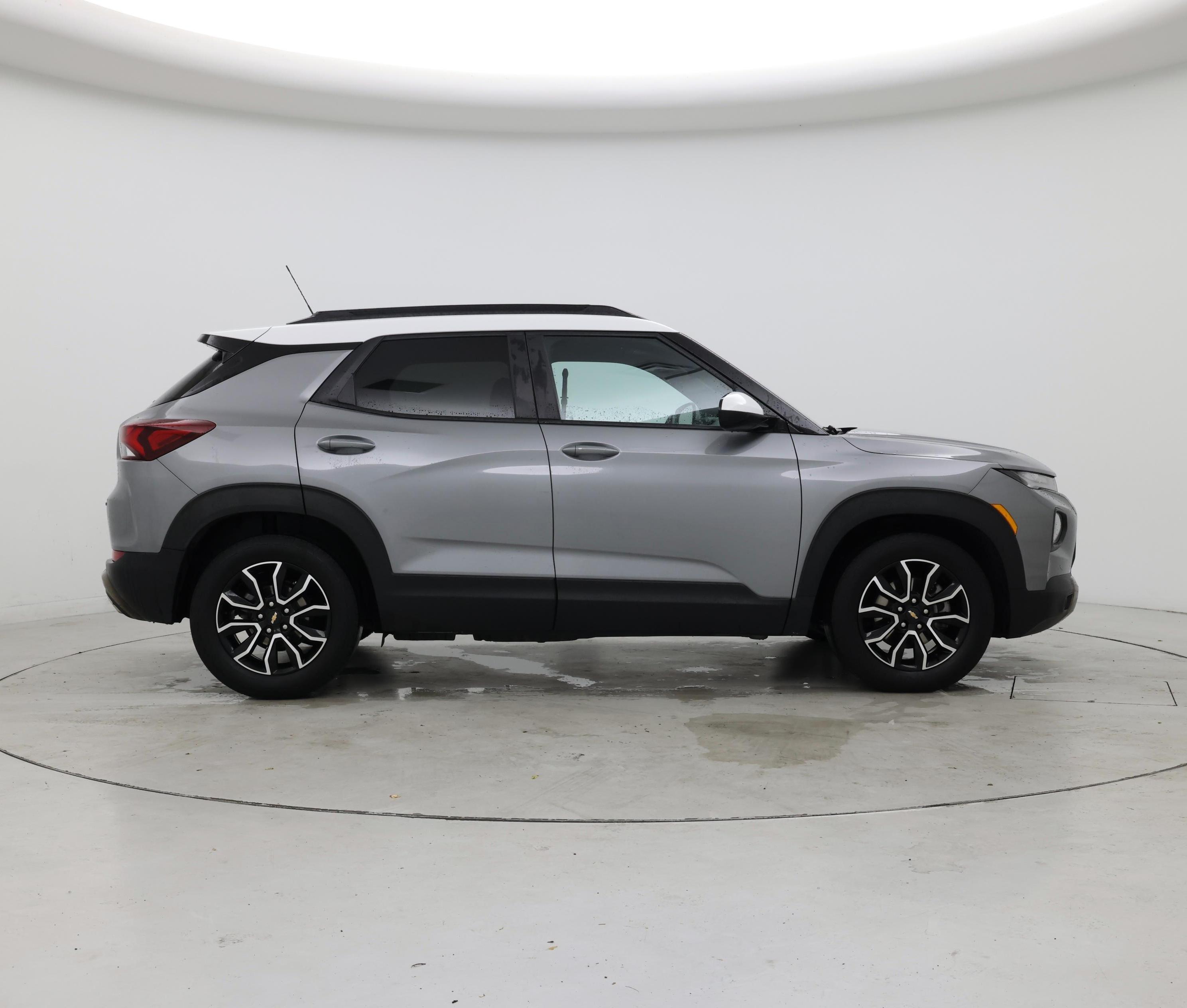 Thumbnail: 2023 Chevrolet TrailBlazer - 7