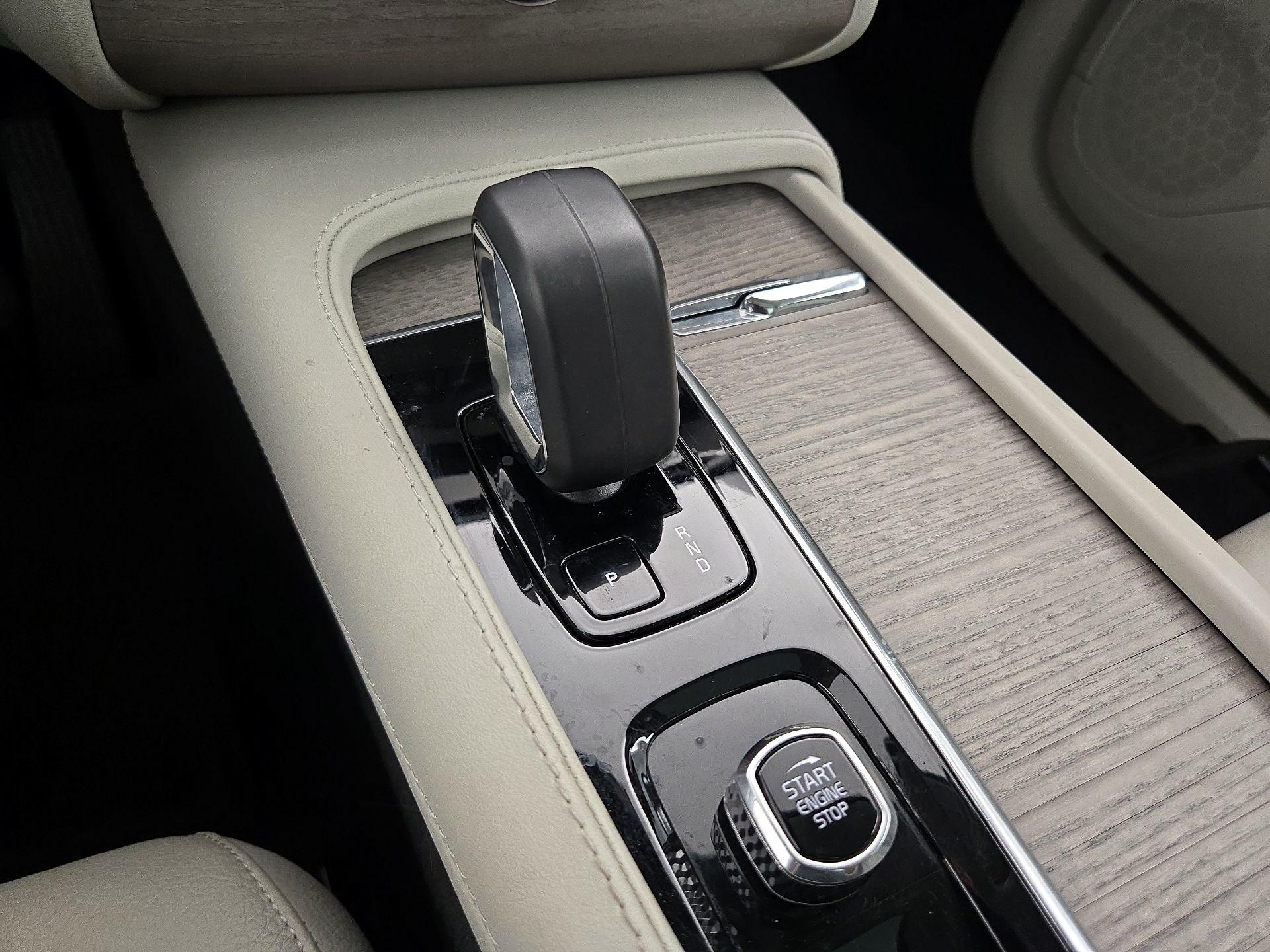 Thumbnail: 2023 Volvo XC90 - 18