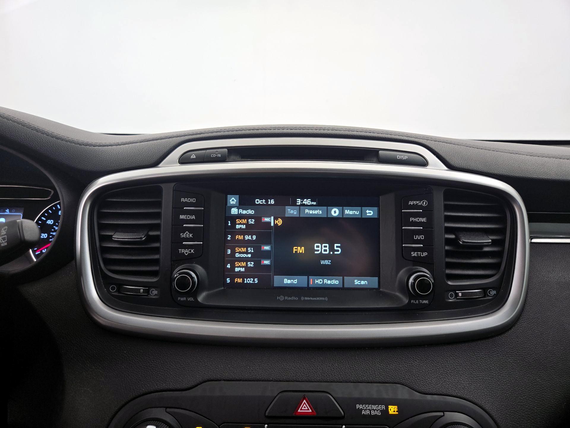 Thumbnail: 2017 Kia Sorento - 15