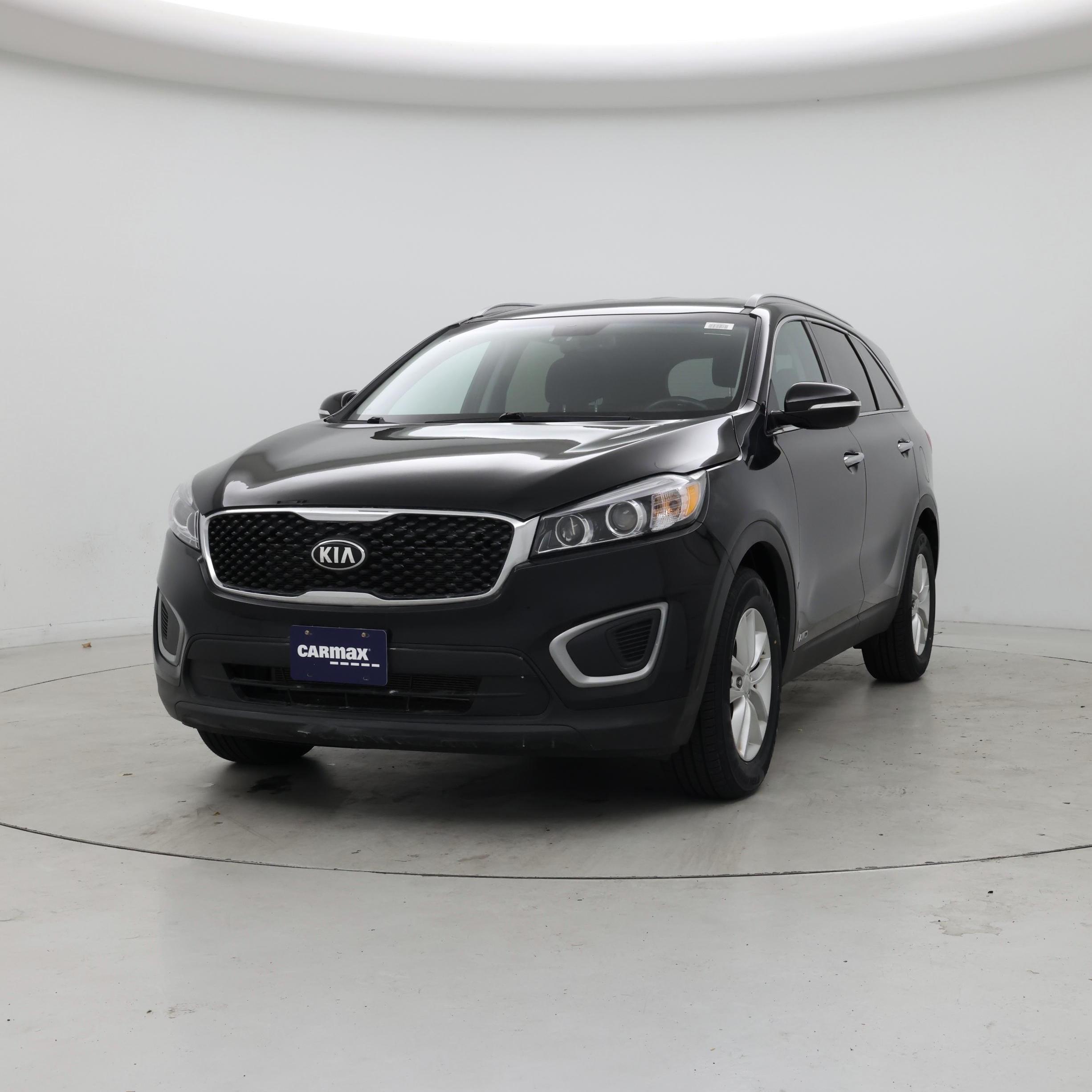 Thumbnail: 2017 Kia Sorento - 4