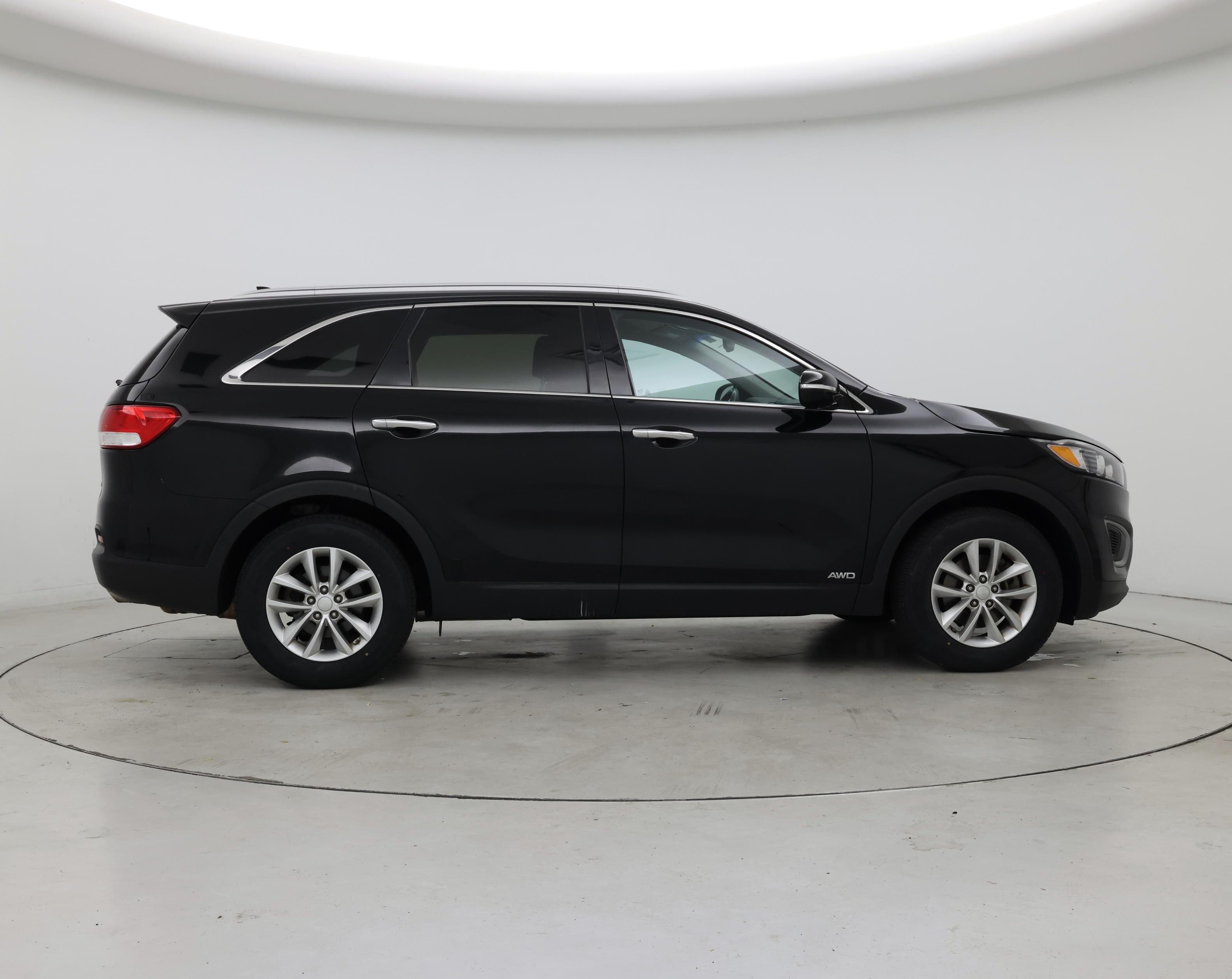 Thumbnail: 2017 Kia Sorento - 7