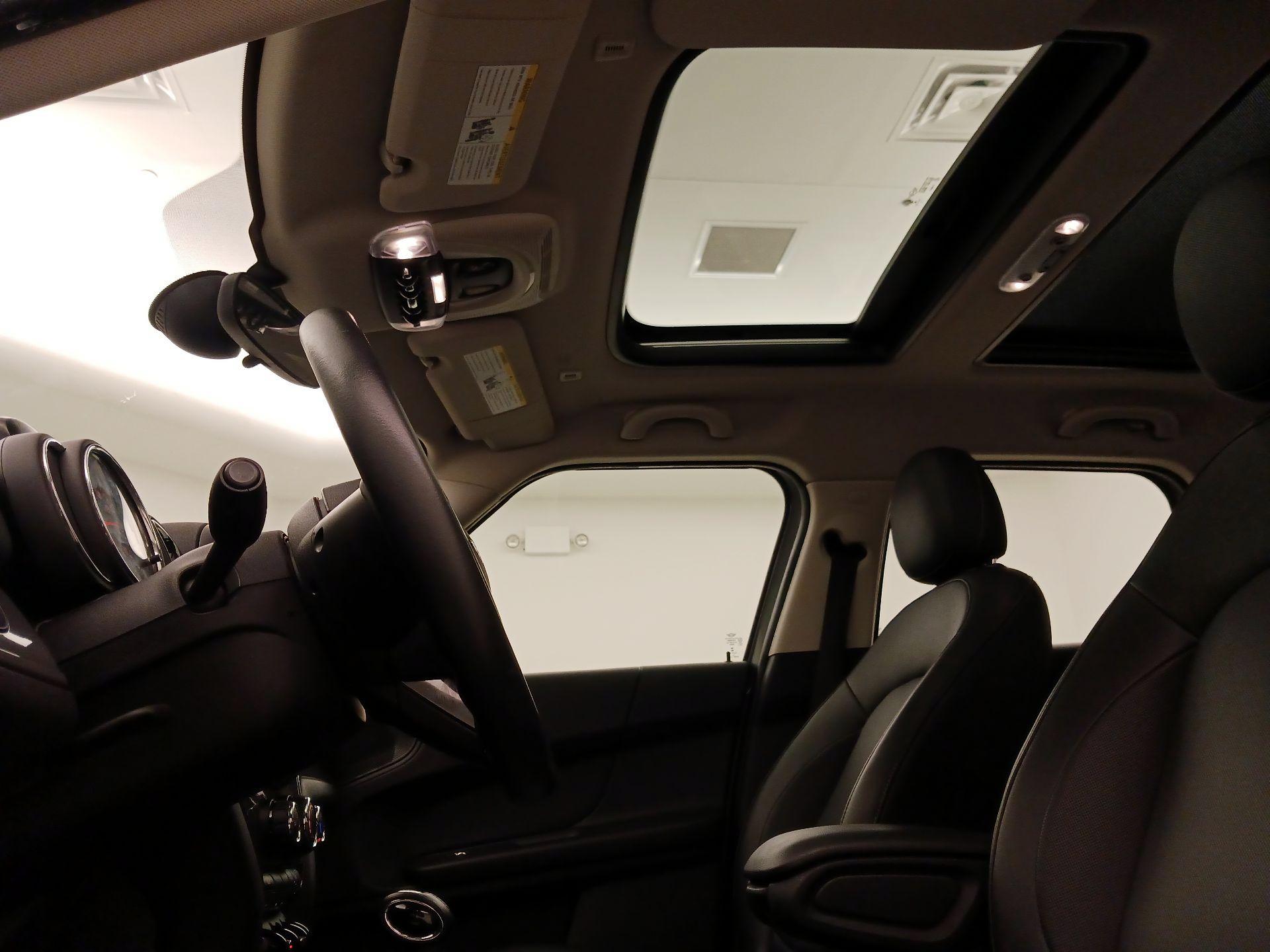 Thumbnail: 2019 MINI Cooper Countryman - 19