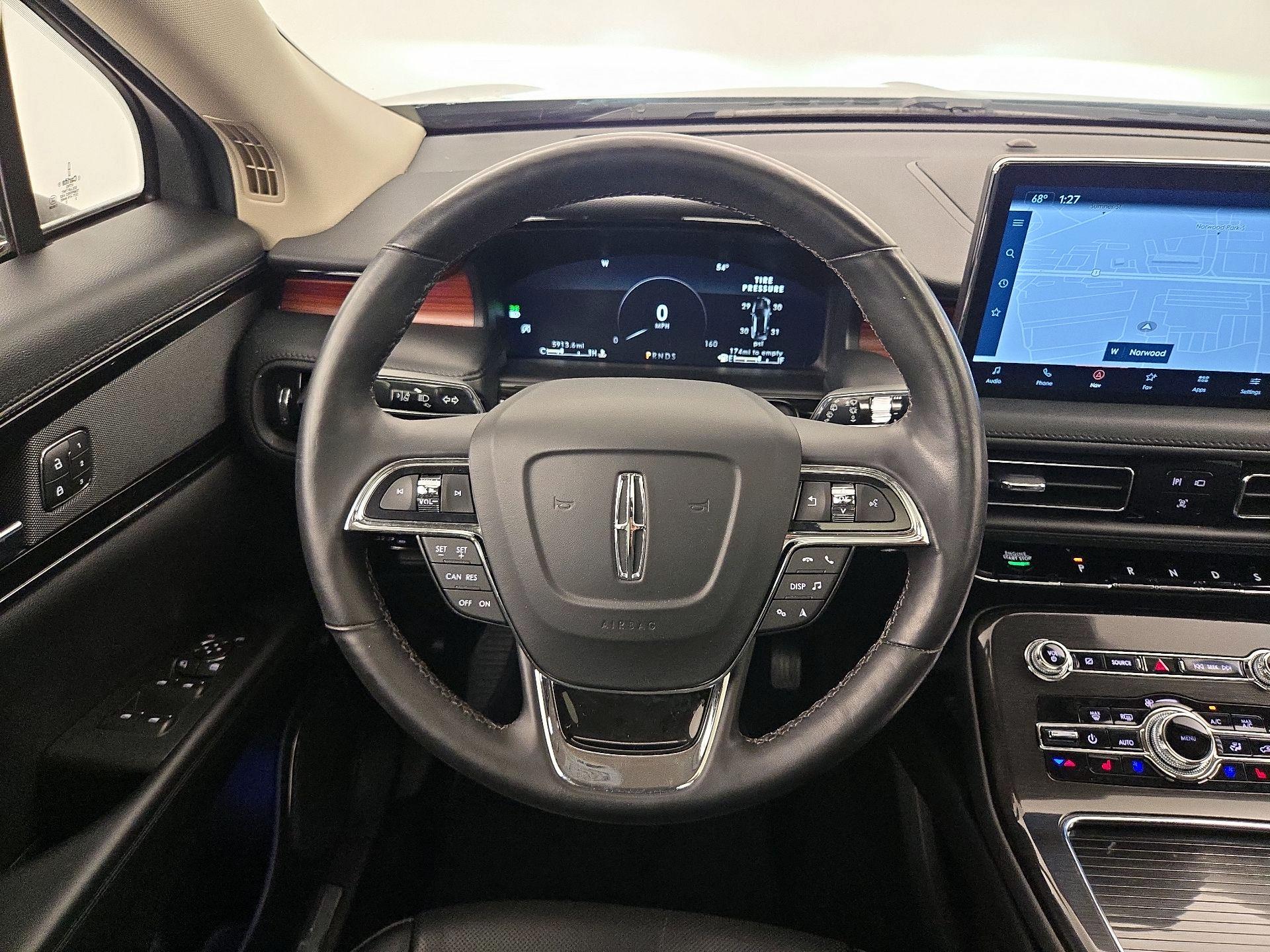 Thumbnail: 2022 Lincoln Nautilus - 10