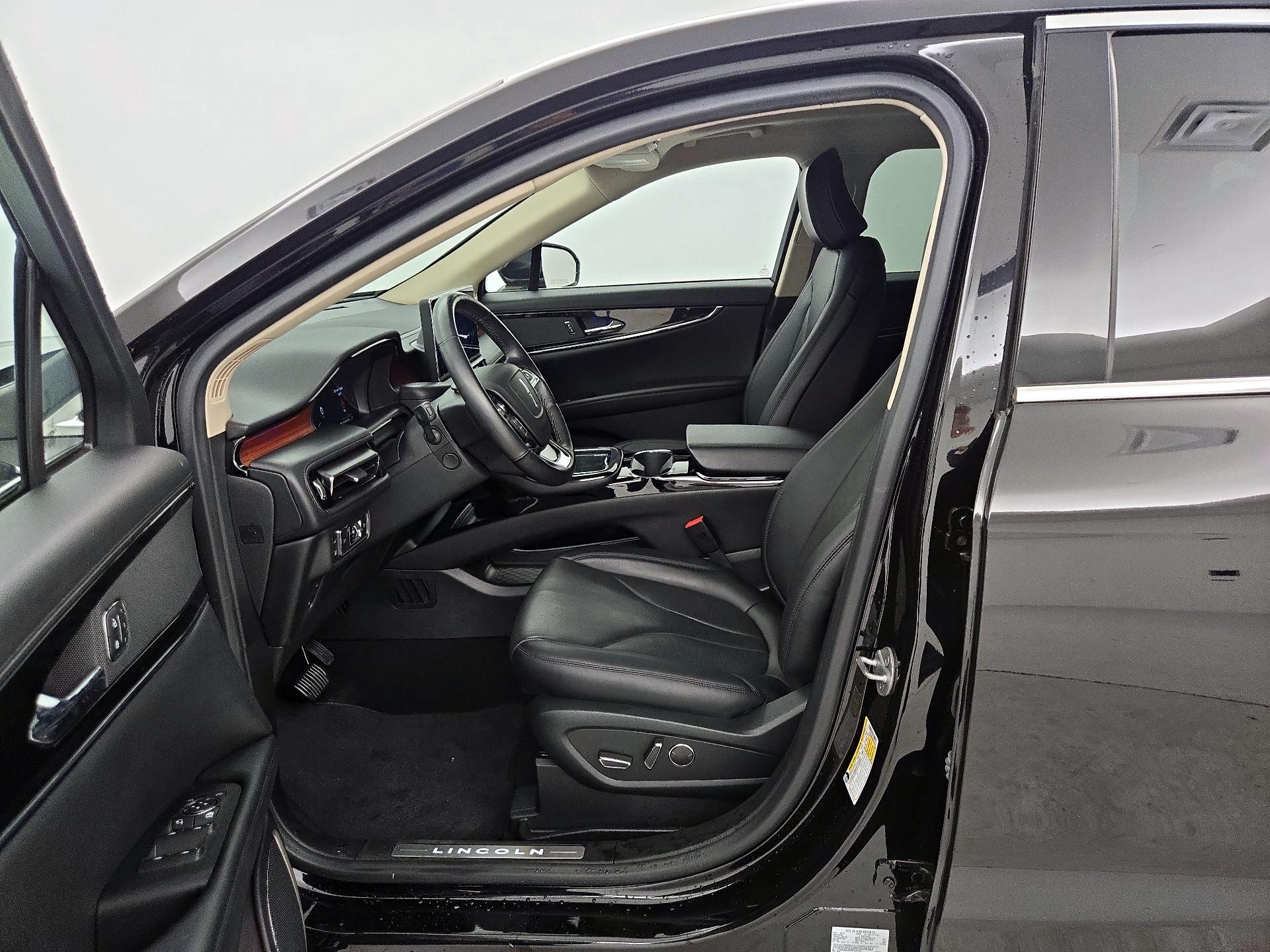 Thumbnail: 2022 Lincoln Nautilus - 11