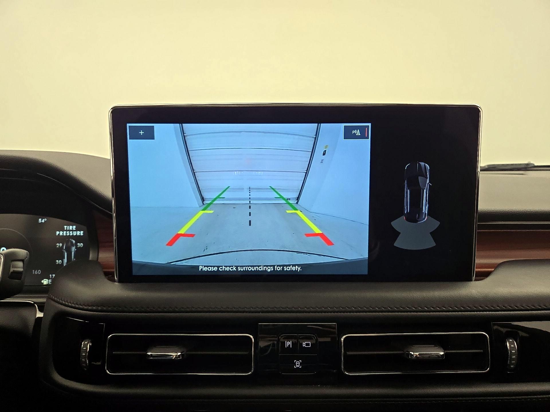 Thumbnail: 2022 Lincoln Nautilus - 15