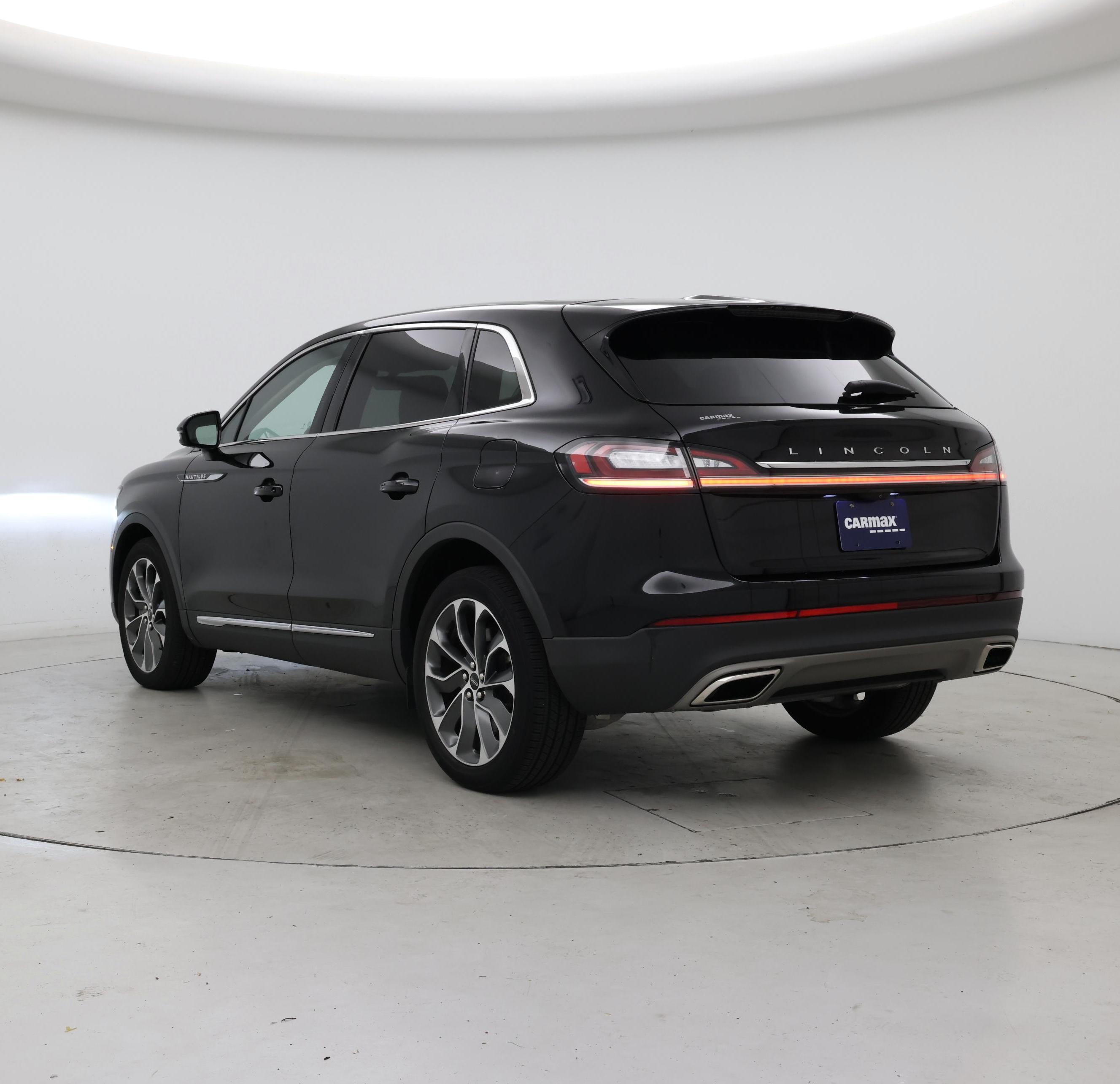 Thumbnail: 2022 Lincoln Nautilus - 2