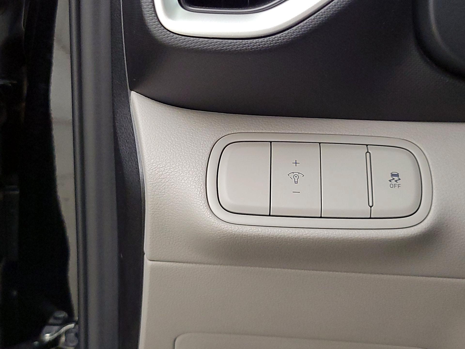 Thumbnail: 2024 Hyundai Venue - 13