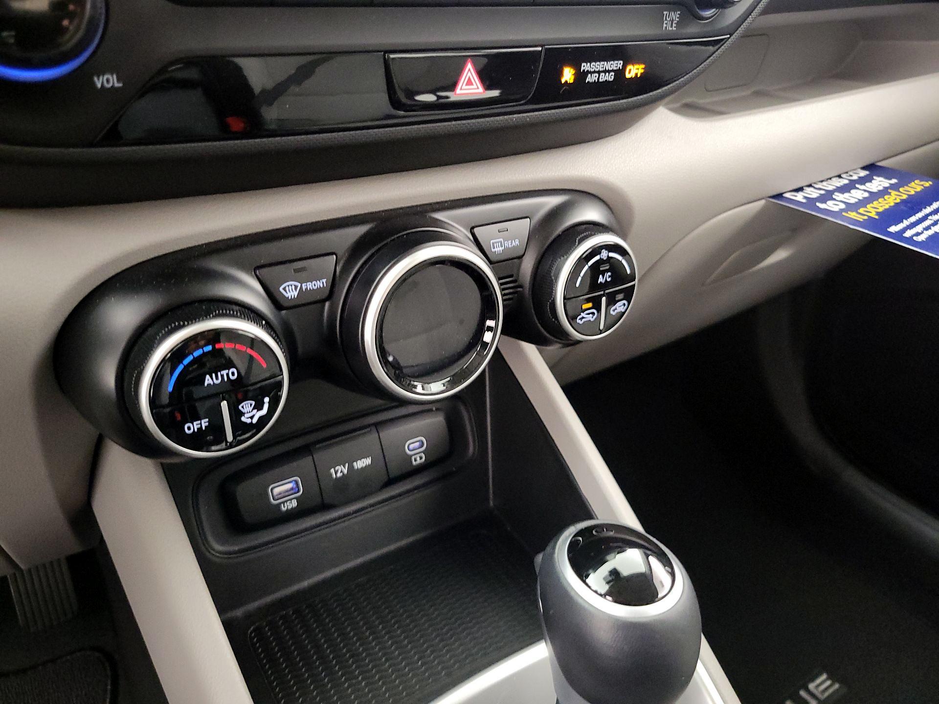 Thumbnail: 2024 Hyundai Venue - 16