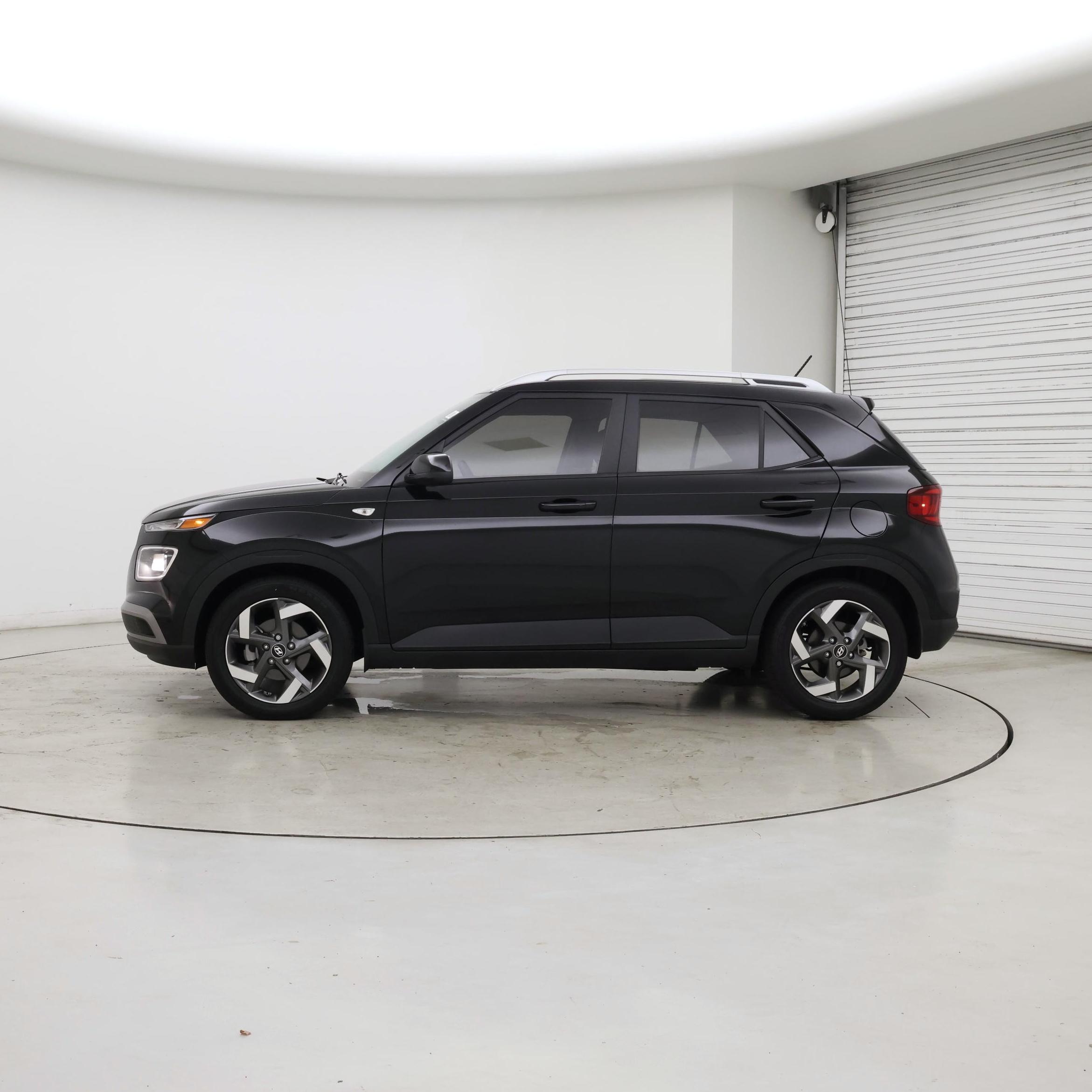 Thumbnail: 2024 Hyundai Venue - 3