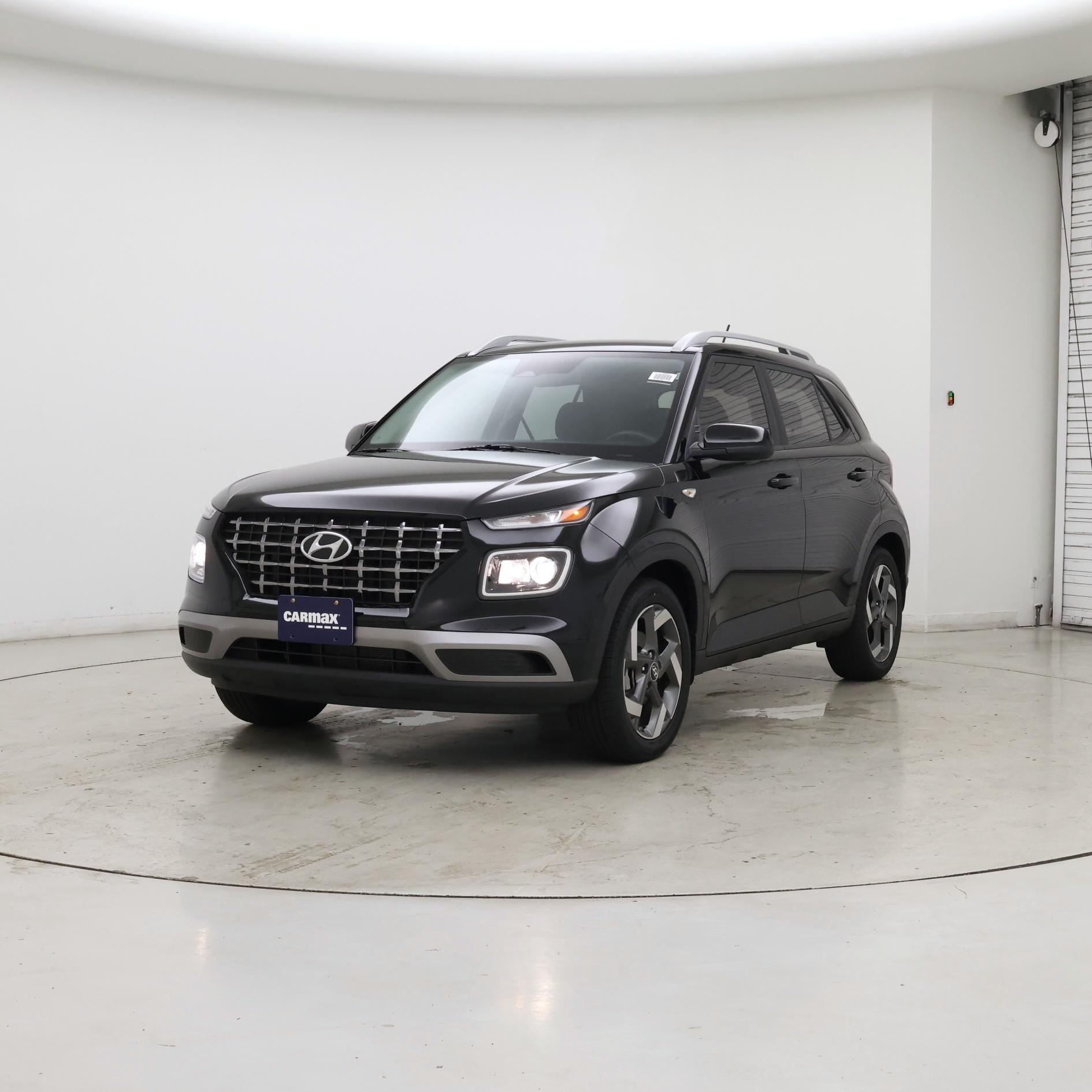 Thumbnail: 2024 Hyundai Venue - 4