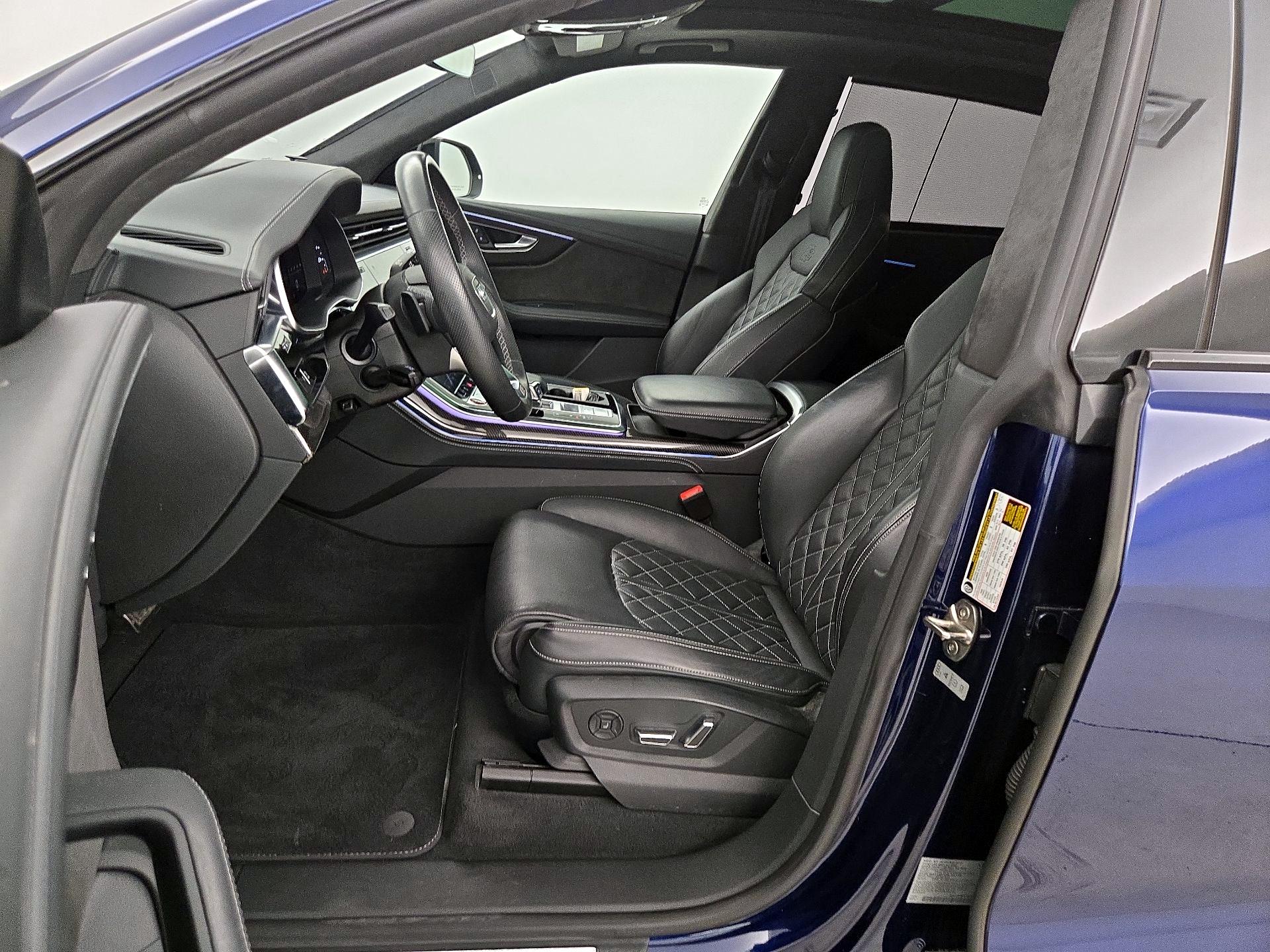Thumbnail: 2021 Audi SQ8 - 11