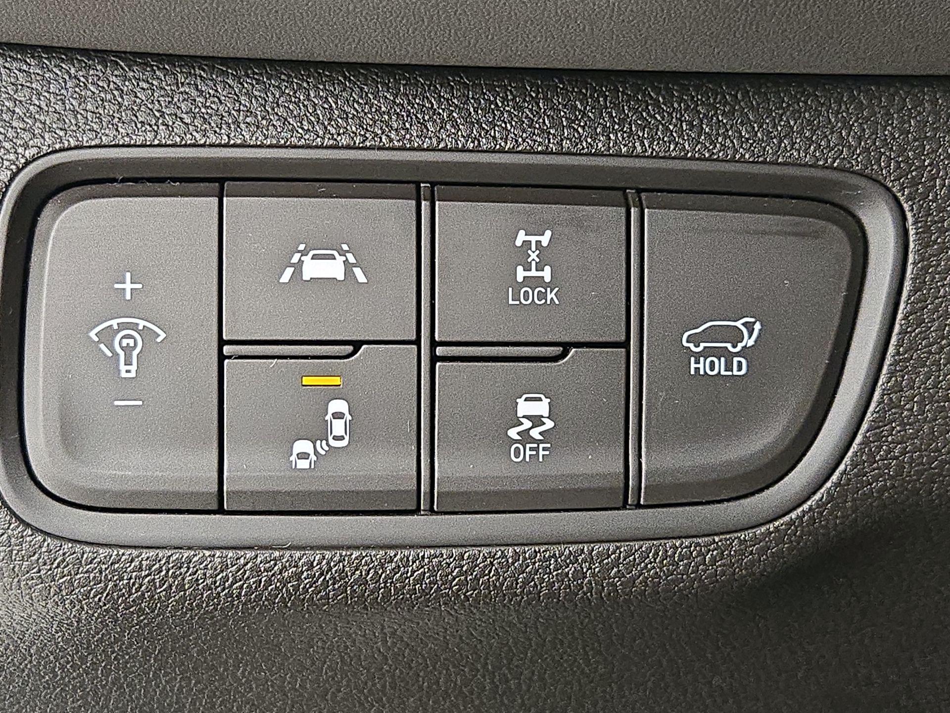 Thumbnail: 2020 Hyundai Santa Fe - 13