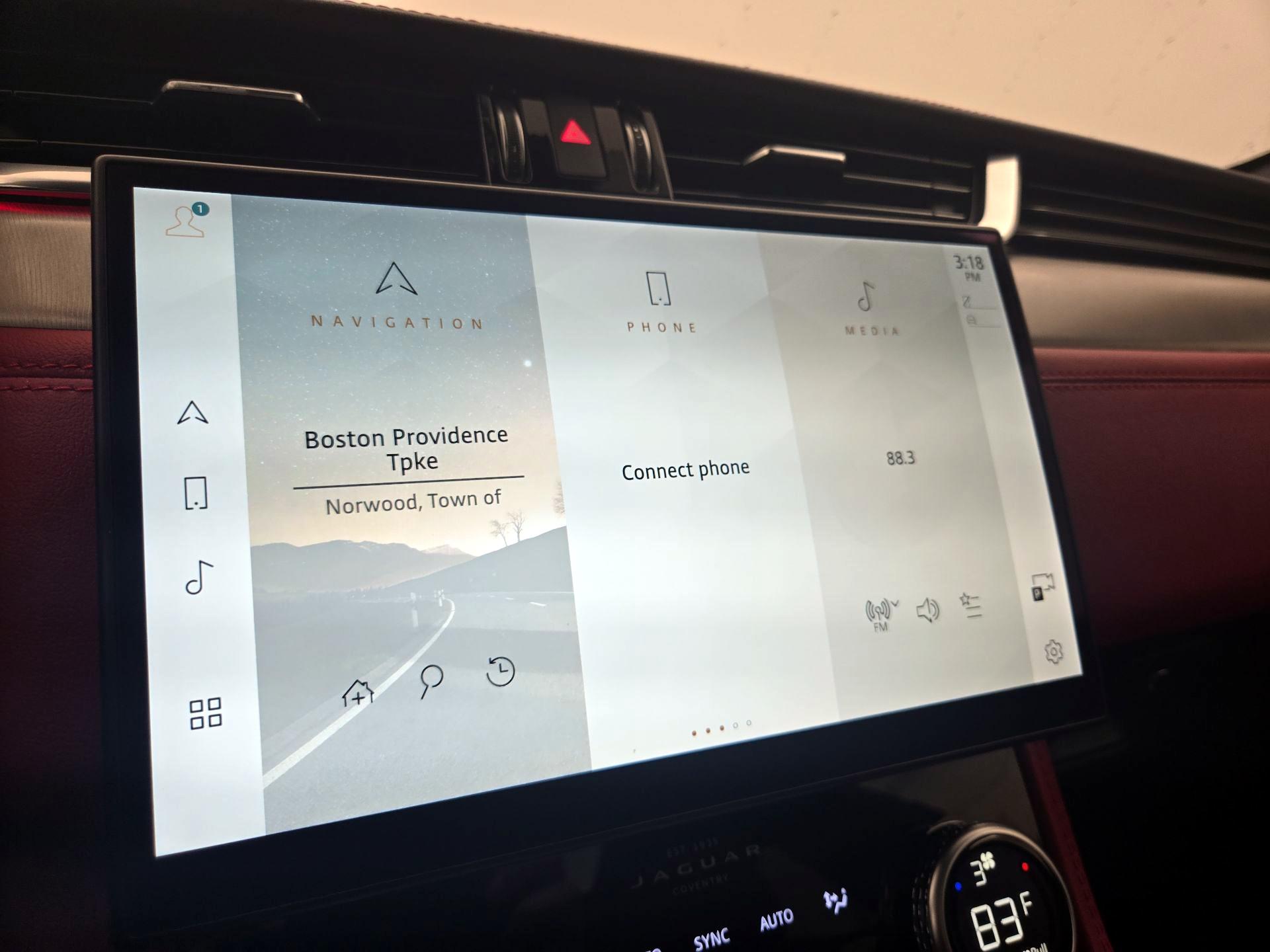 Thumbnail: 2021 Jaguar F-Pace - 16