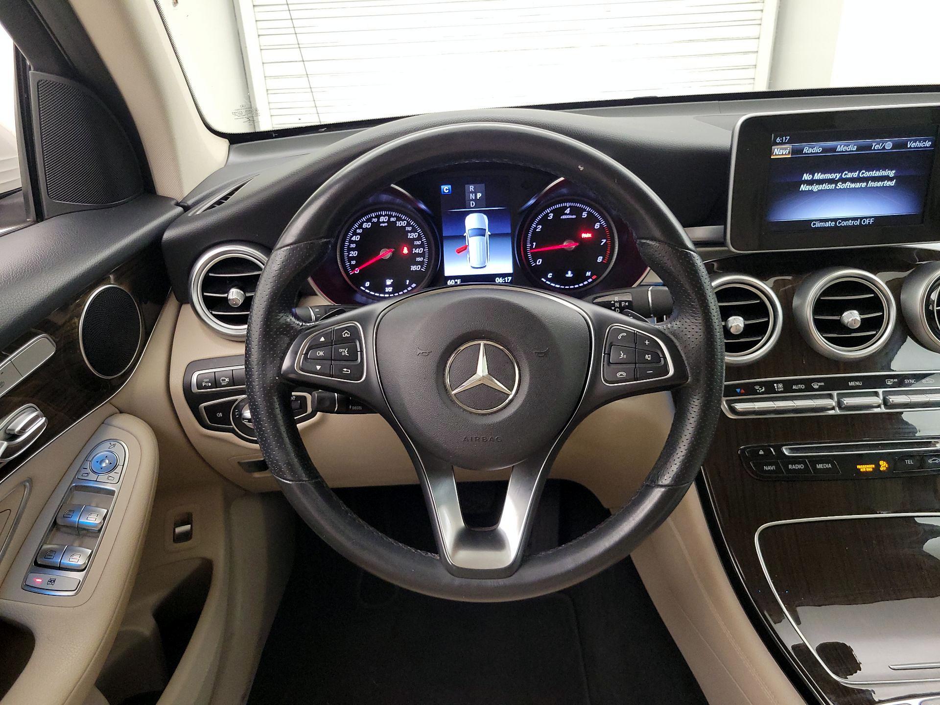 Thumbnail: 2019 Mercedes-Benz GLC - 10