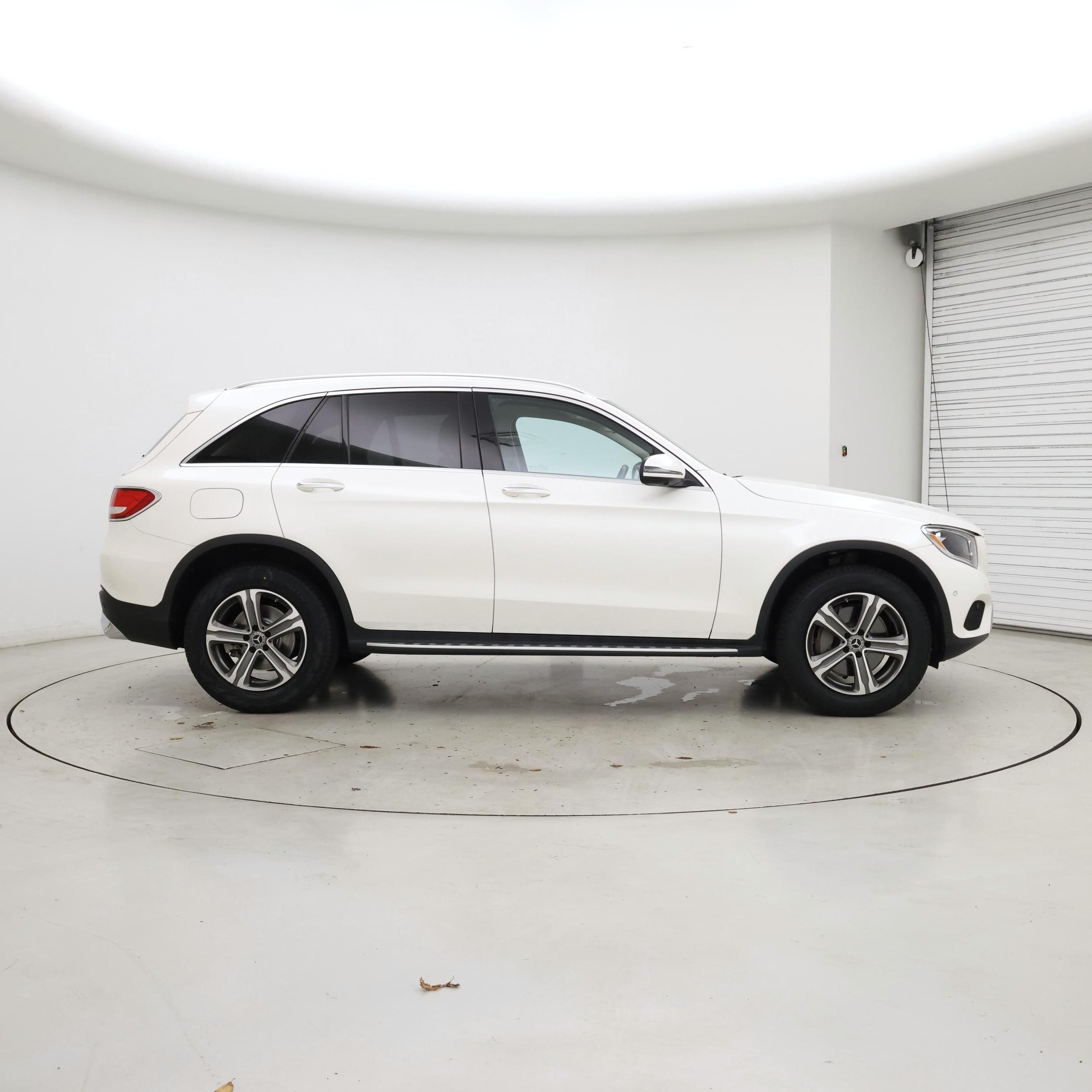 Thumbnail: 2019 Mercedes-Benz GLC - 7