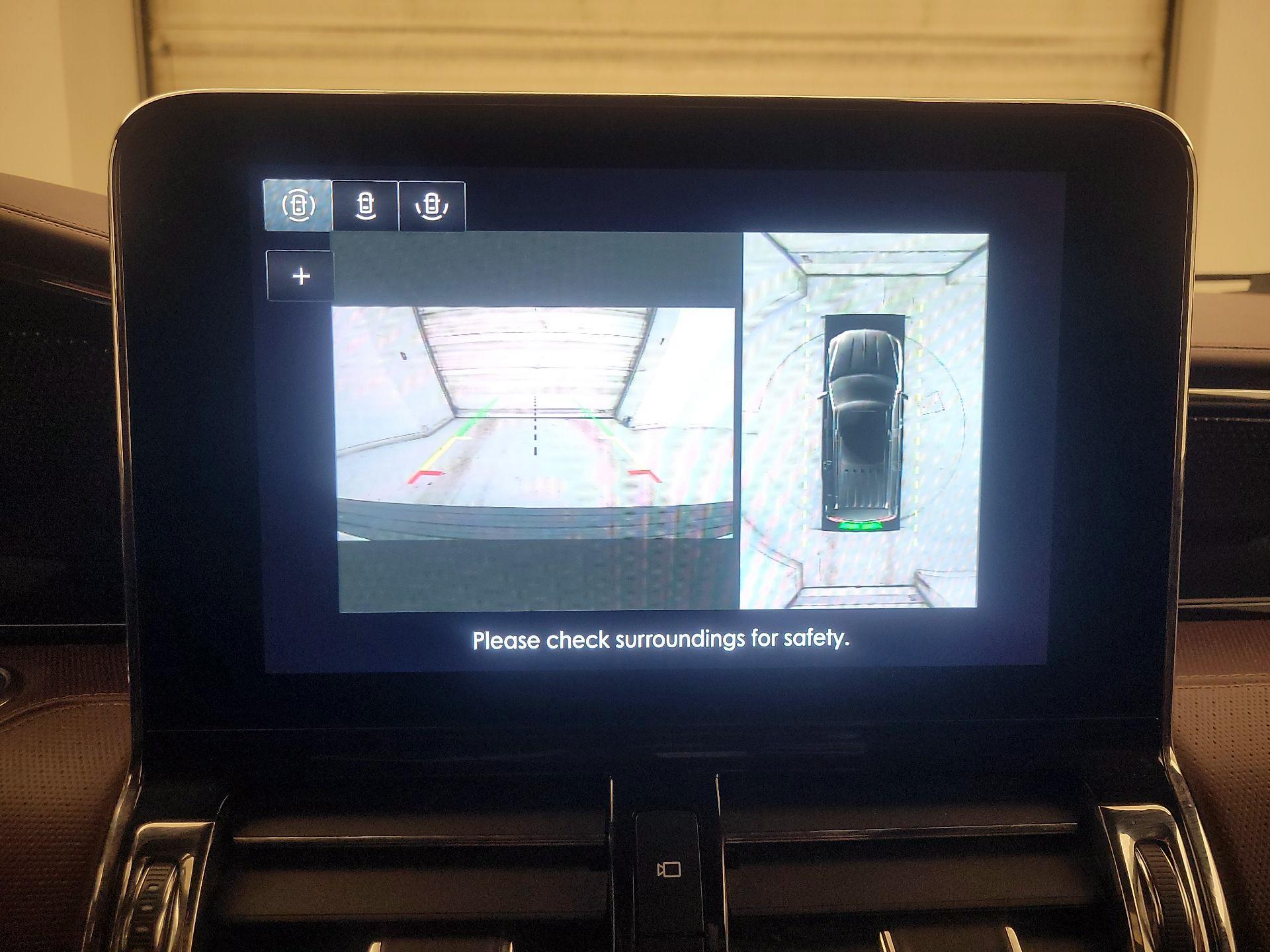 Thumbnail: 2021 Lincoln Navigator - 15