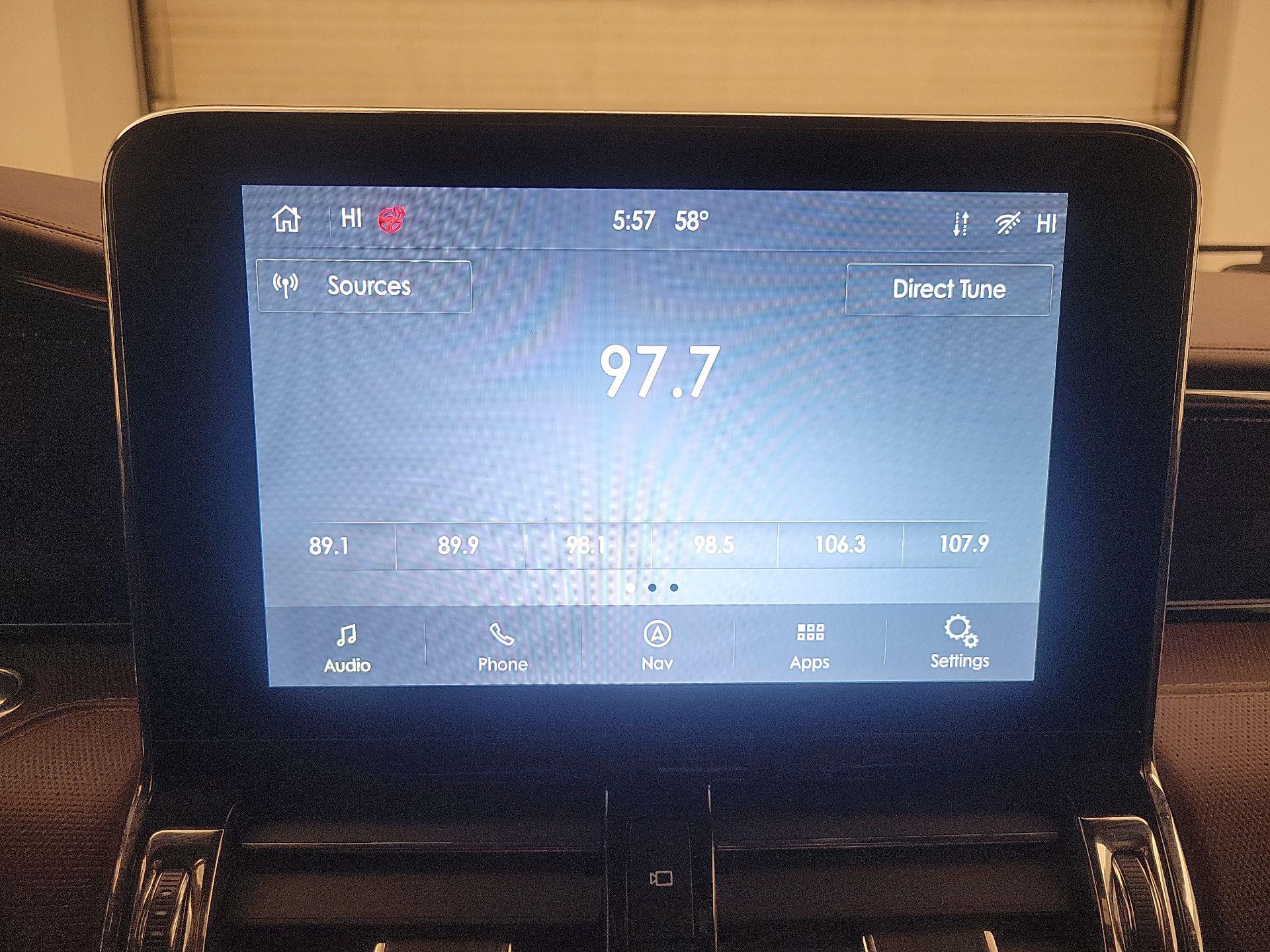 Thumbnail: 2021 Lincoln Navigator - 16