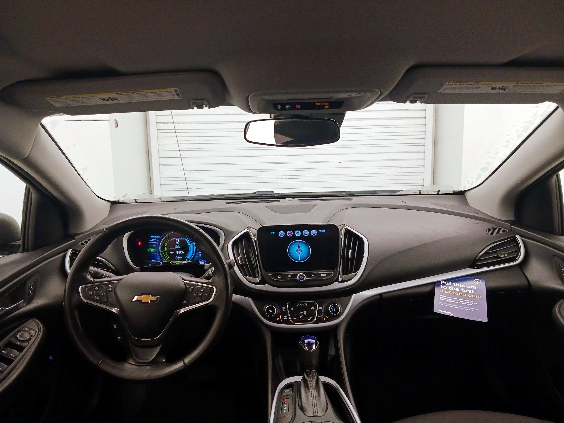 Thumbnail: 2017 Chevrolet Volt - 9