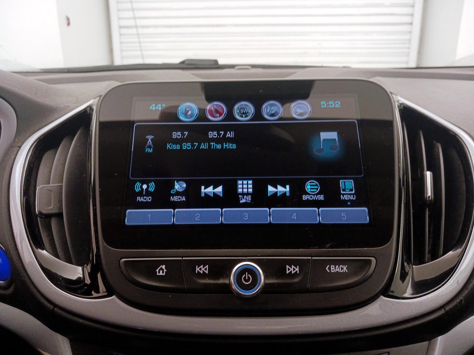 Thumbnail: 2017 Chevrolet Volt - 16