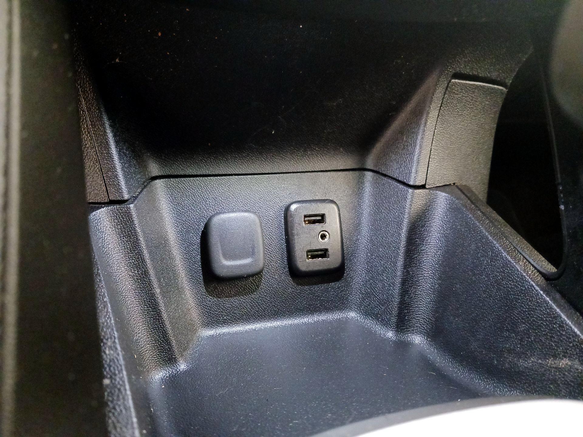 Thumbnail: 2017 Chevrolet Volt - 19